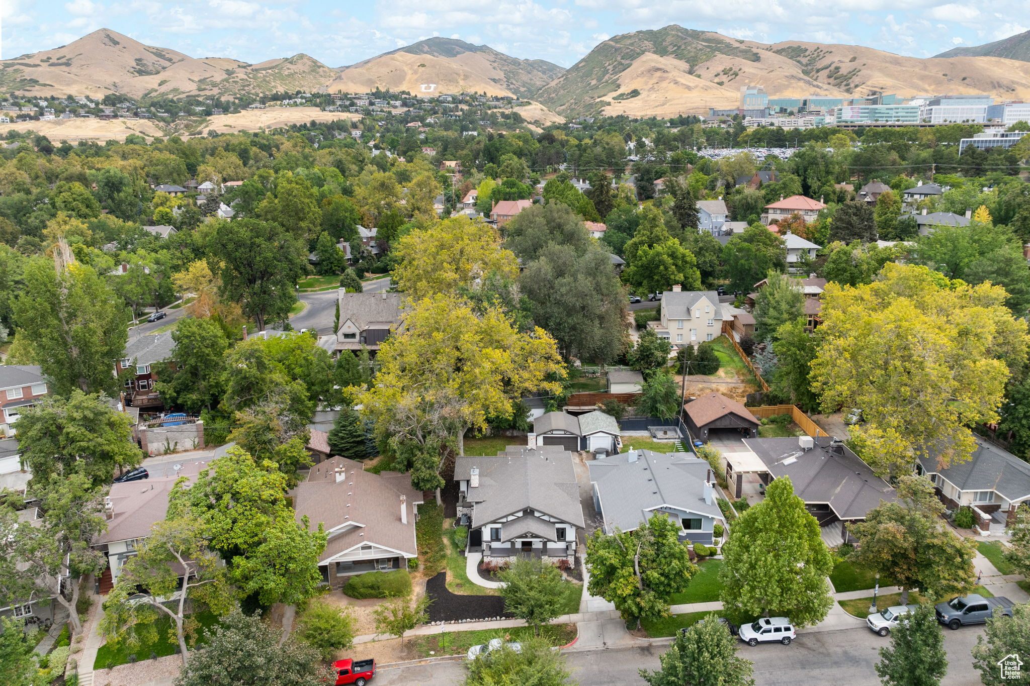 1377 E BUTLER AVE