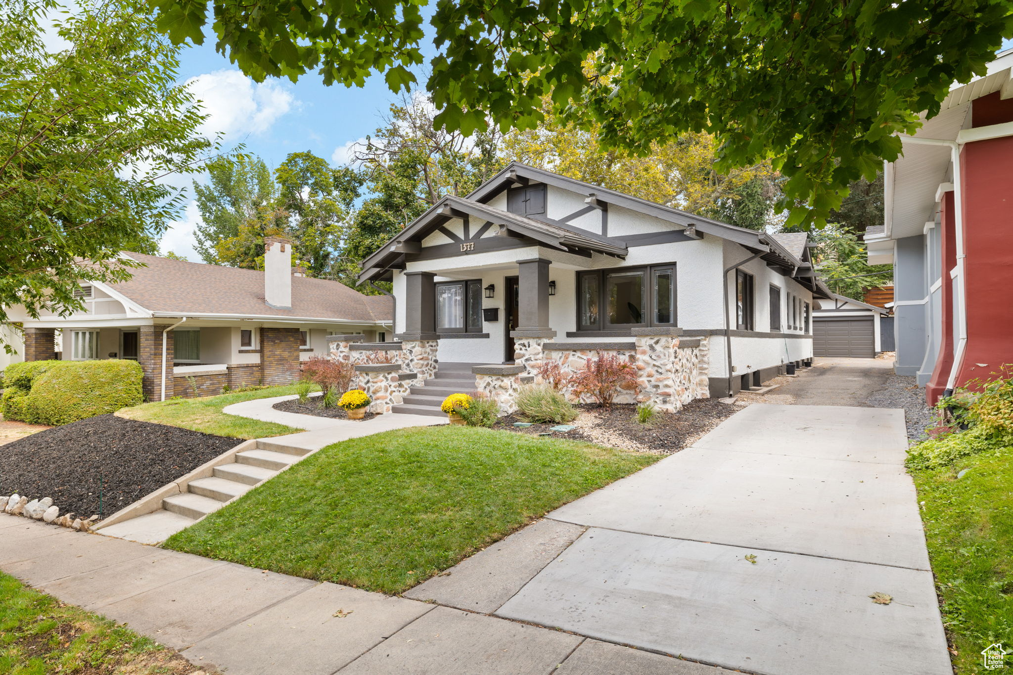 1377 E BUTLER AVE
