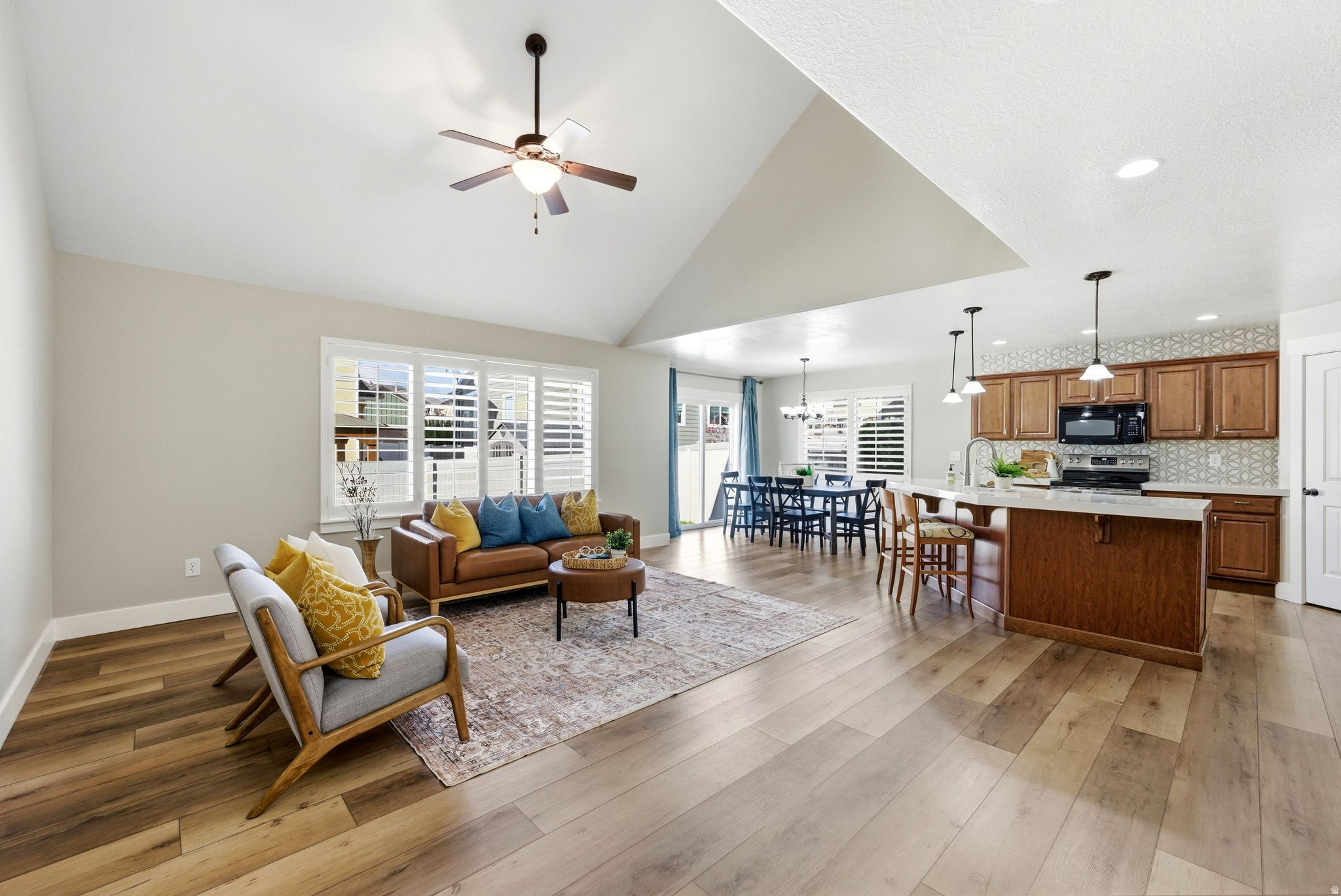 6446 S ORANGE SKY CT