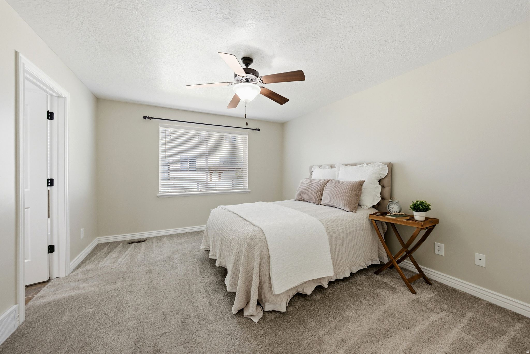 6446 S ORANGE SKY CT