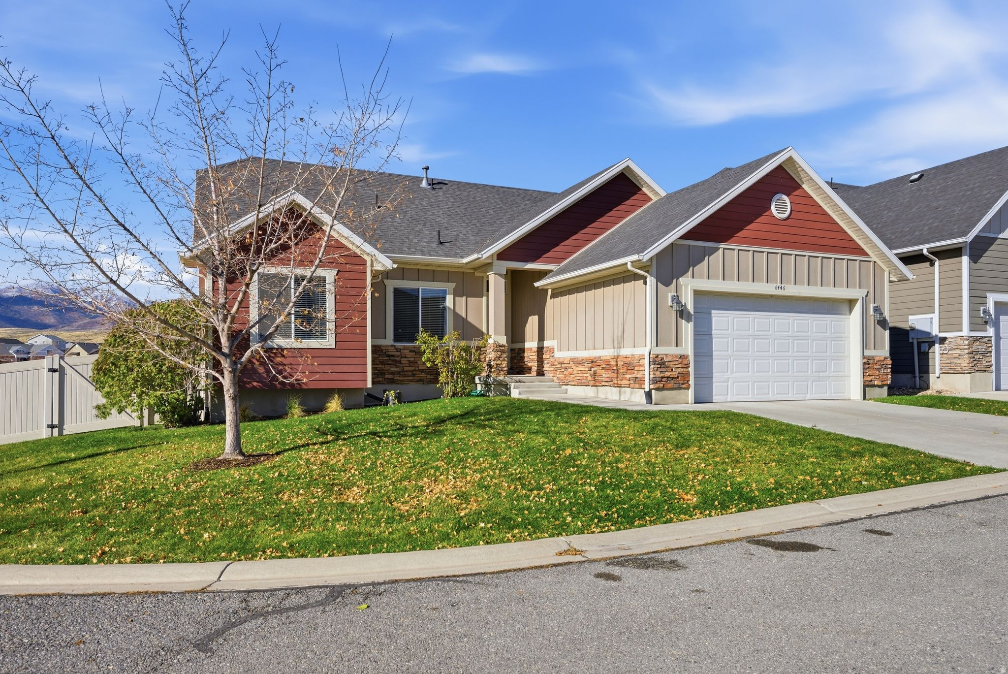 6446 S ORANGE SKY CT