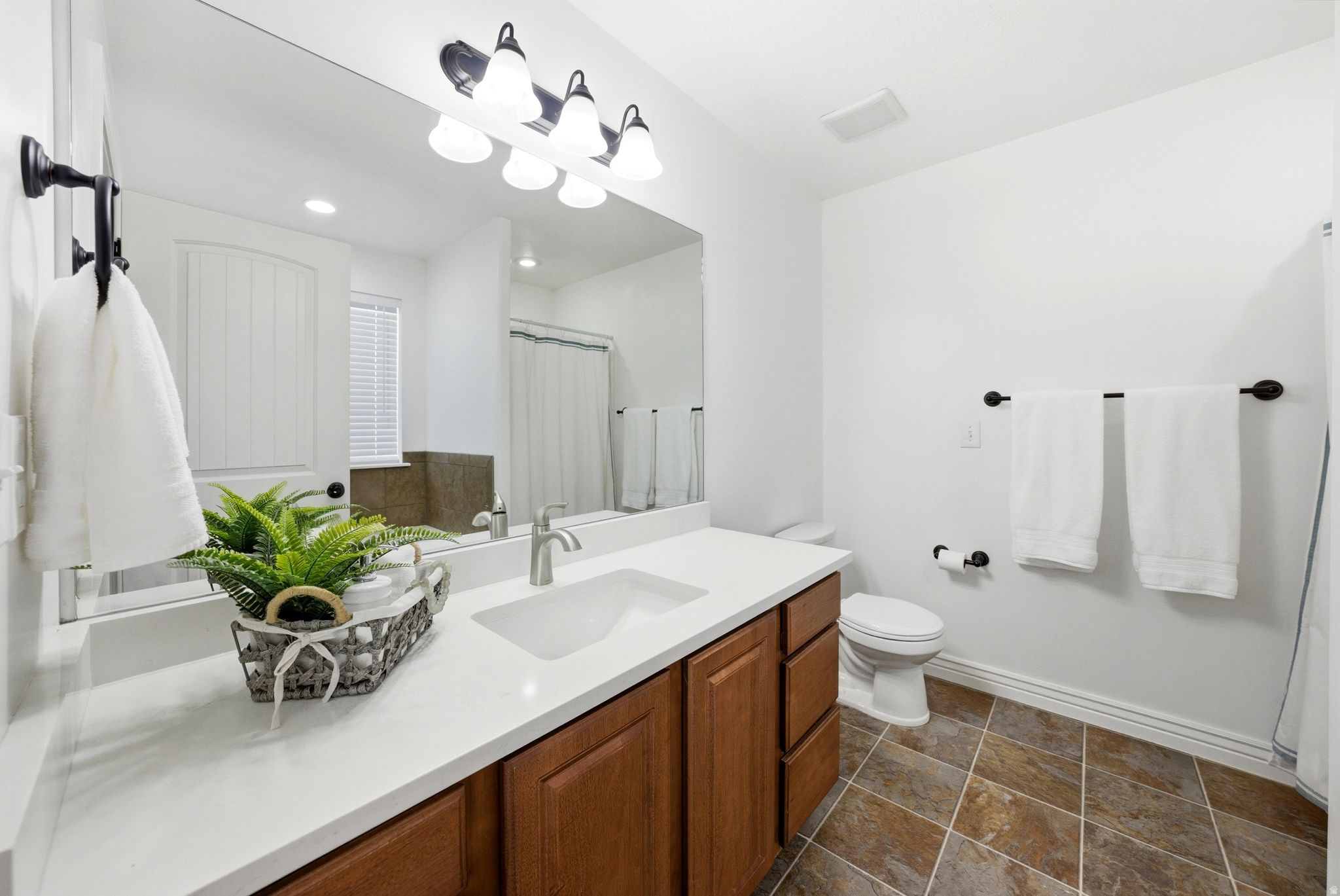 6446 S ORANGE SKY CT