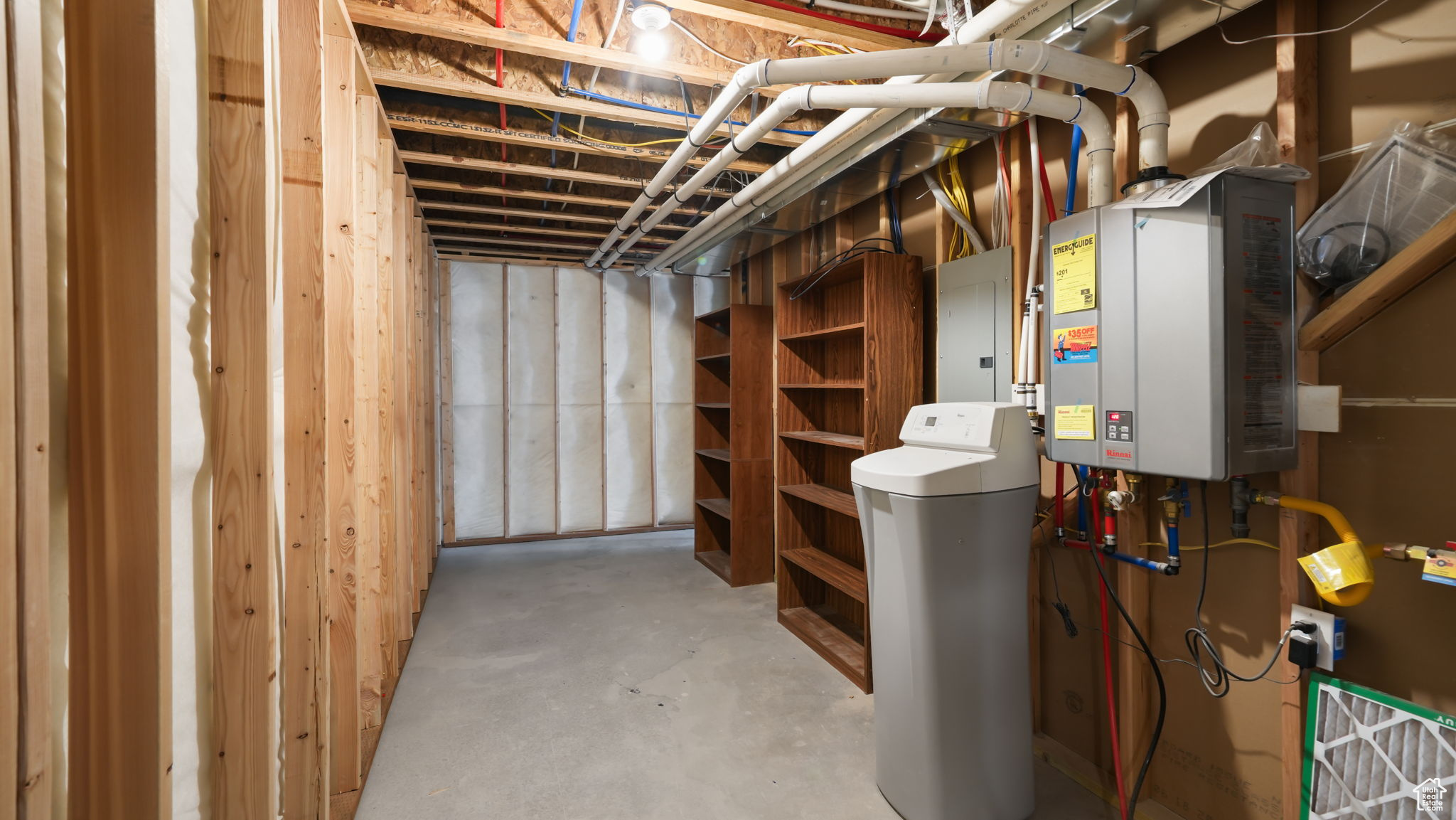 7747 N SEABISCUIT RD