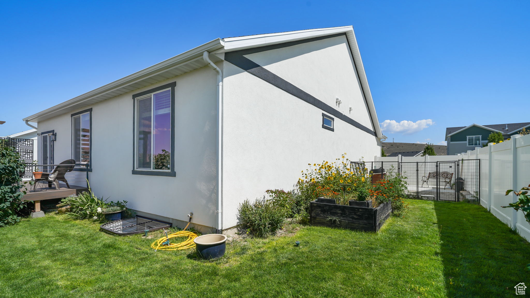 7747 N SEABISCUIT RD