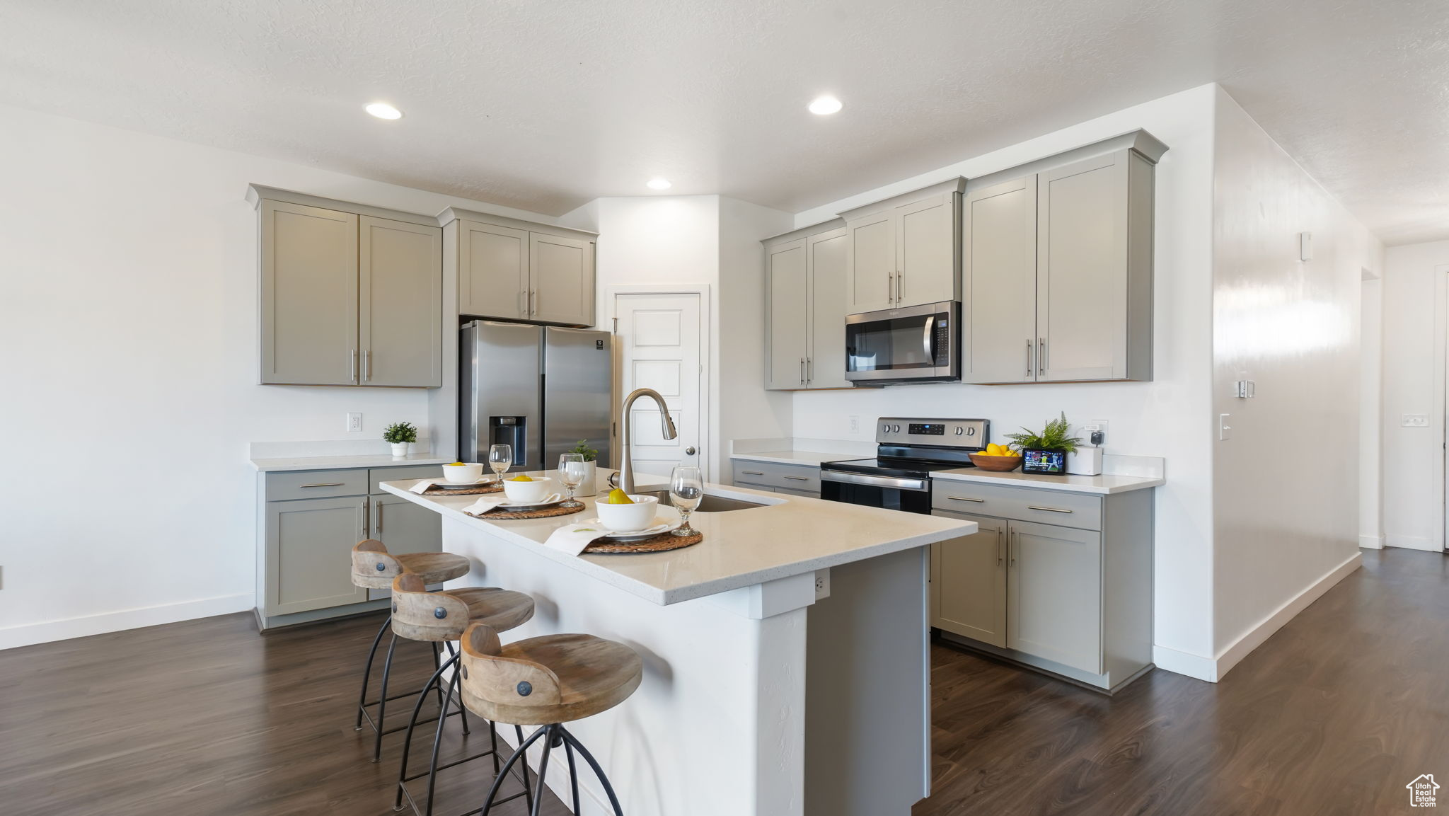 7747 N SEABISCUIT RD