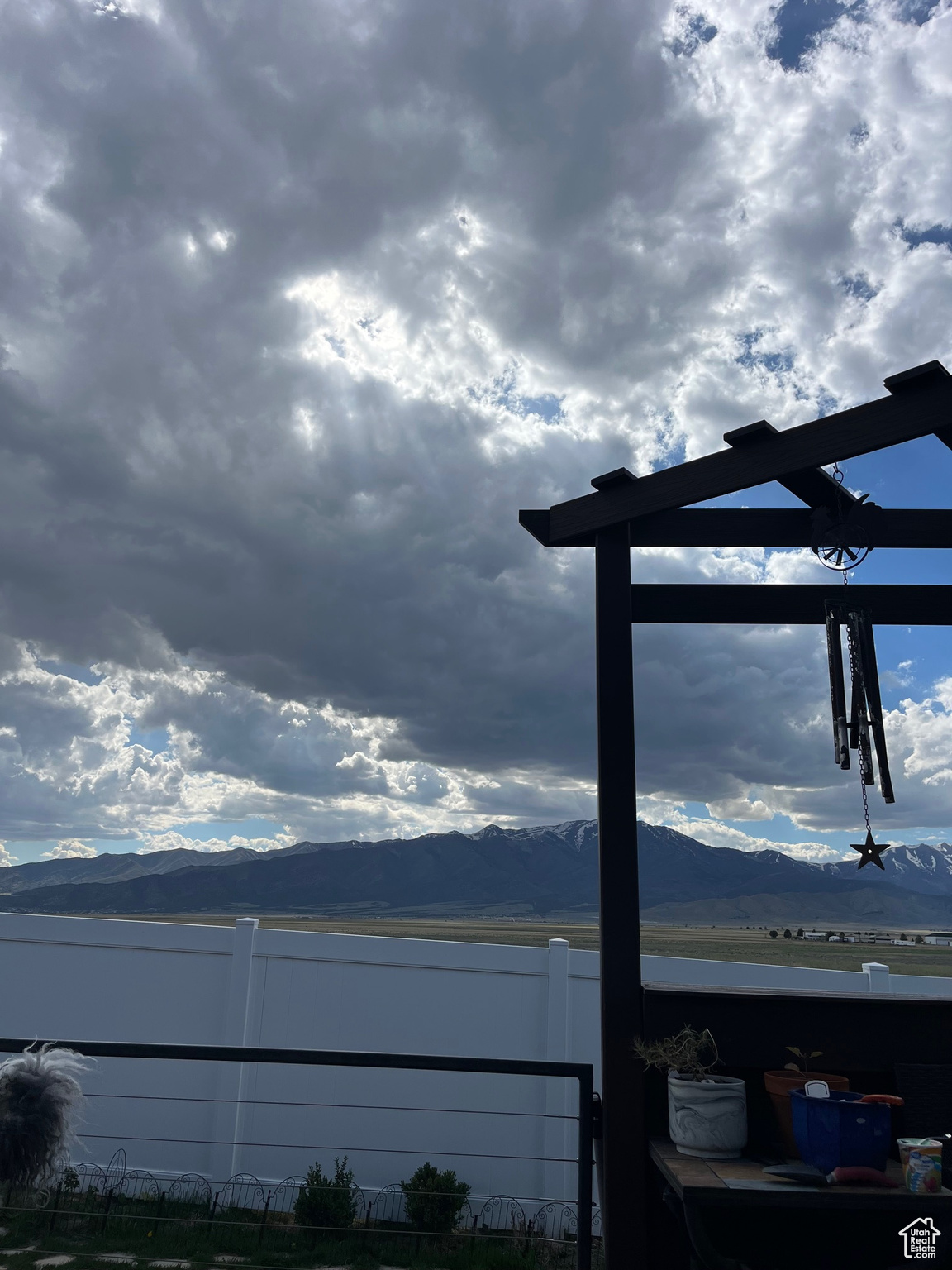 7747 N SEABISCUIT RD