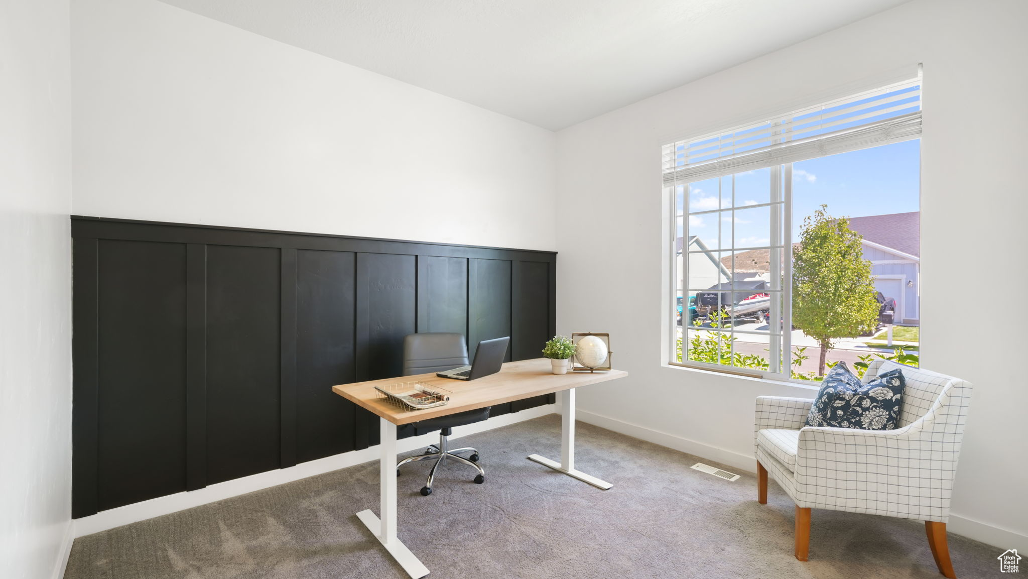 7747 N SEABISCUIT RD