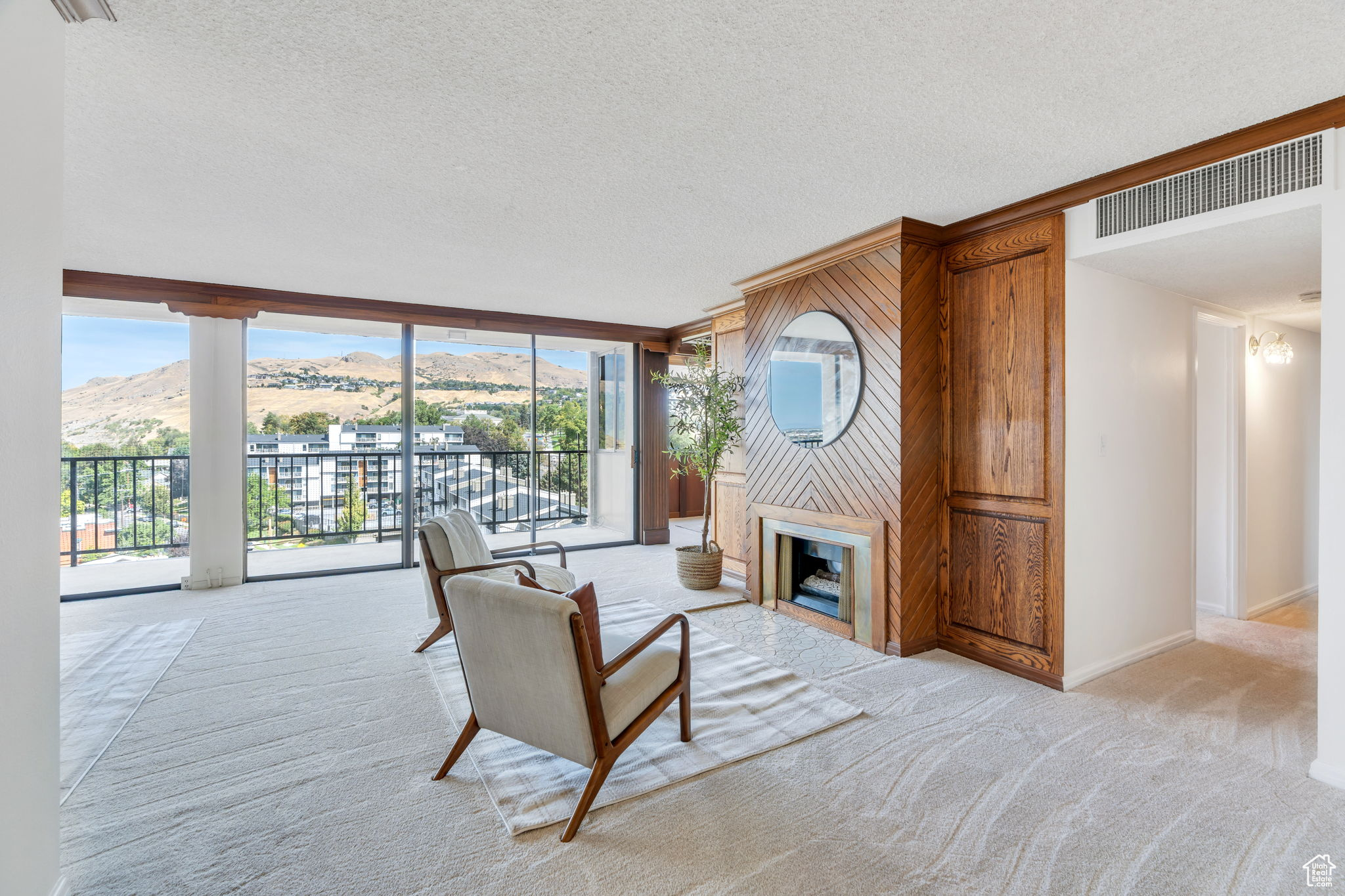 241 N VINE ST #1101E