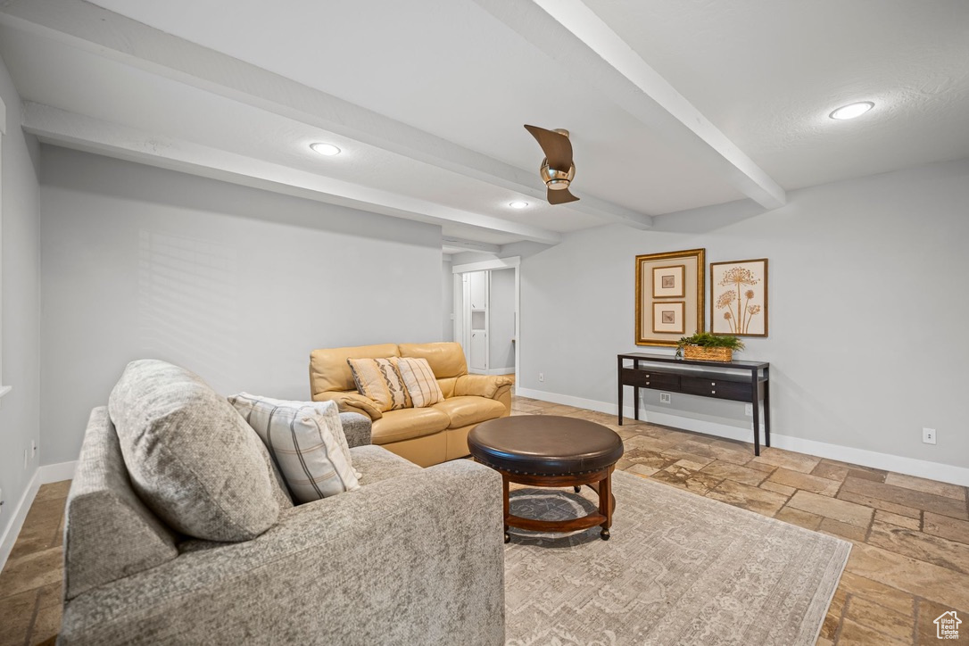 416 DAMASCUS DR