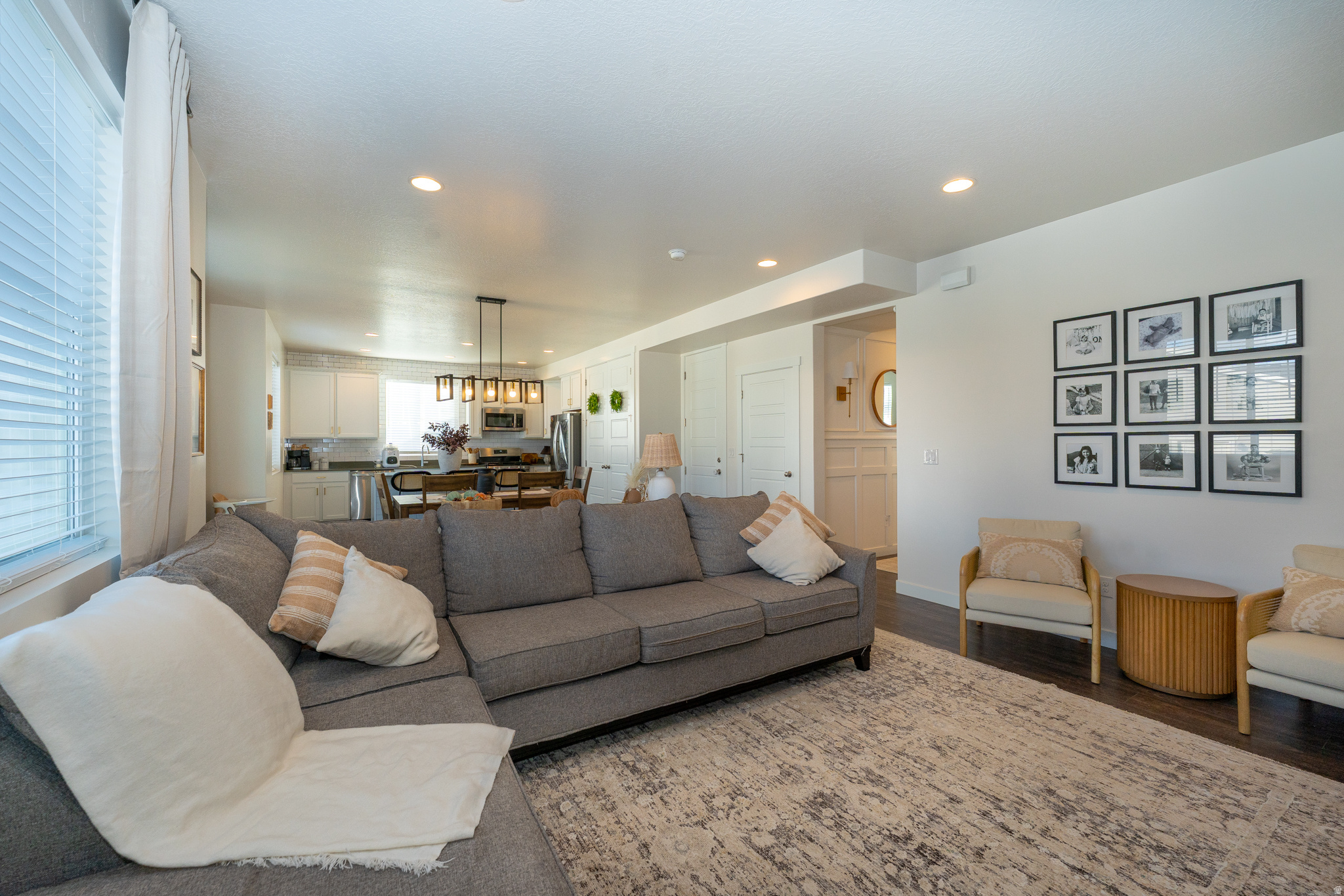 6078 N WHITE ROCK RD