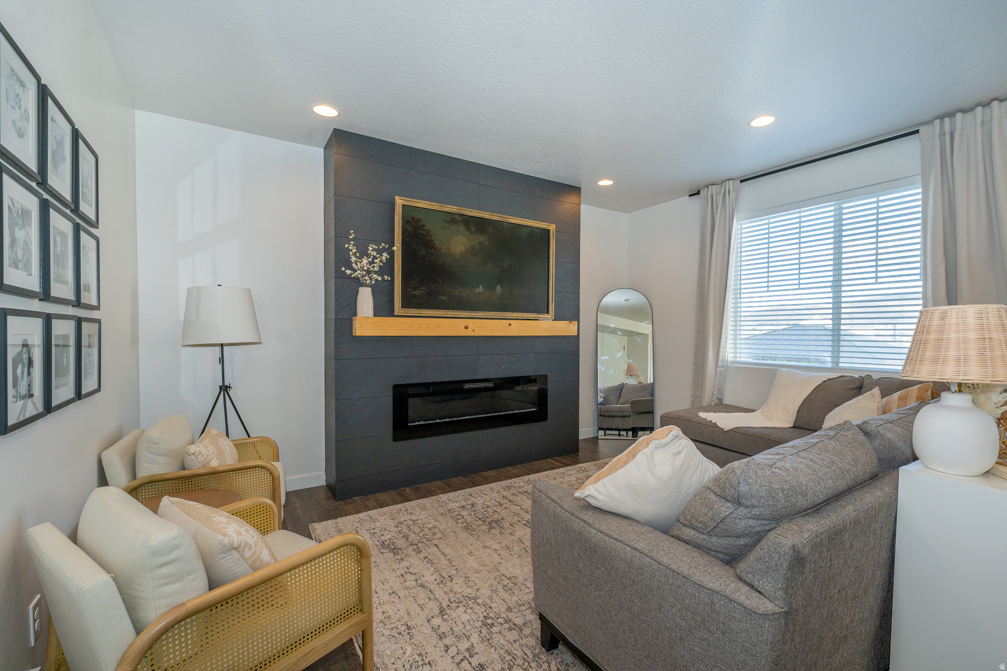 6078 N WHITE ROCK RD