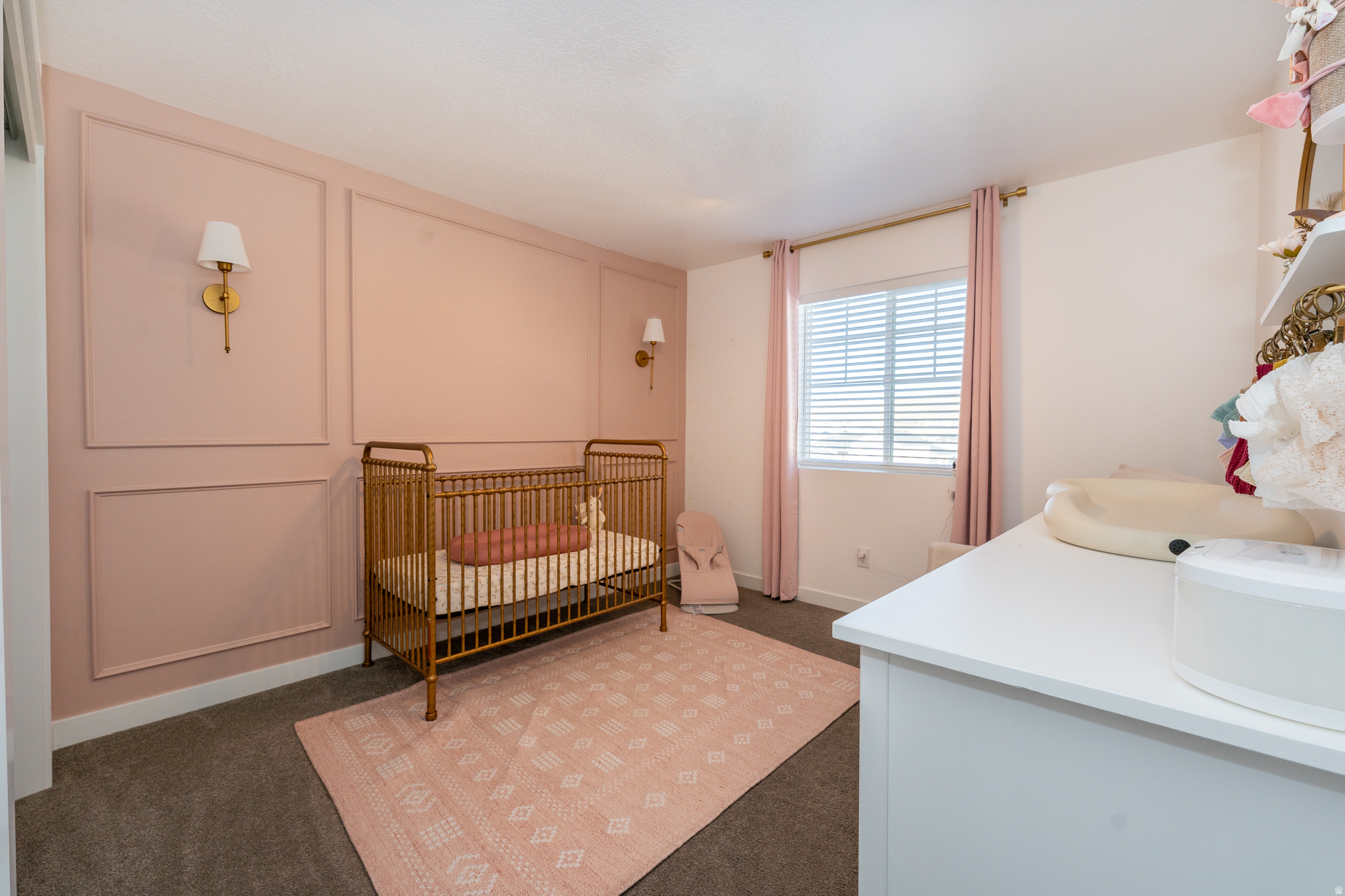 6078 N WHITE ROCK RD