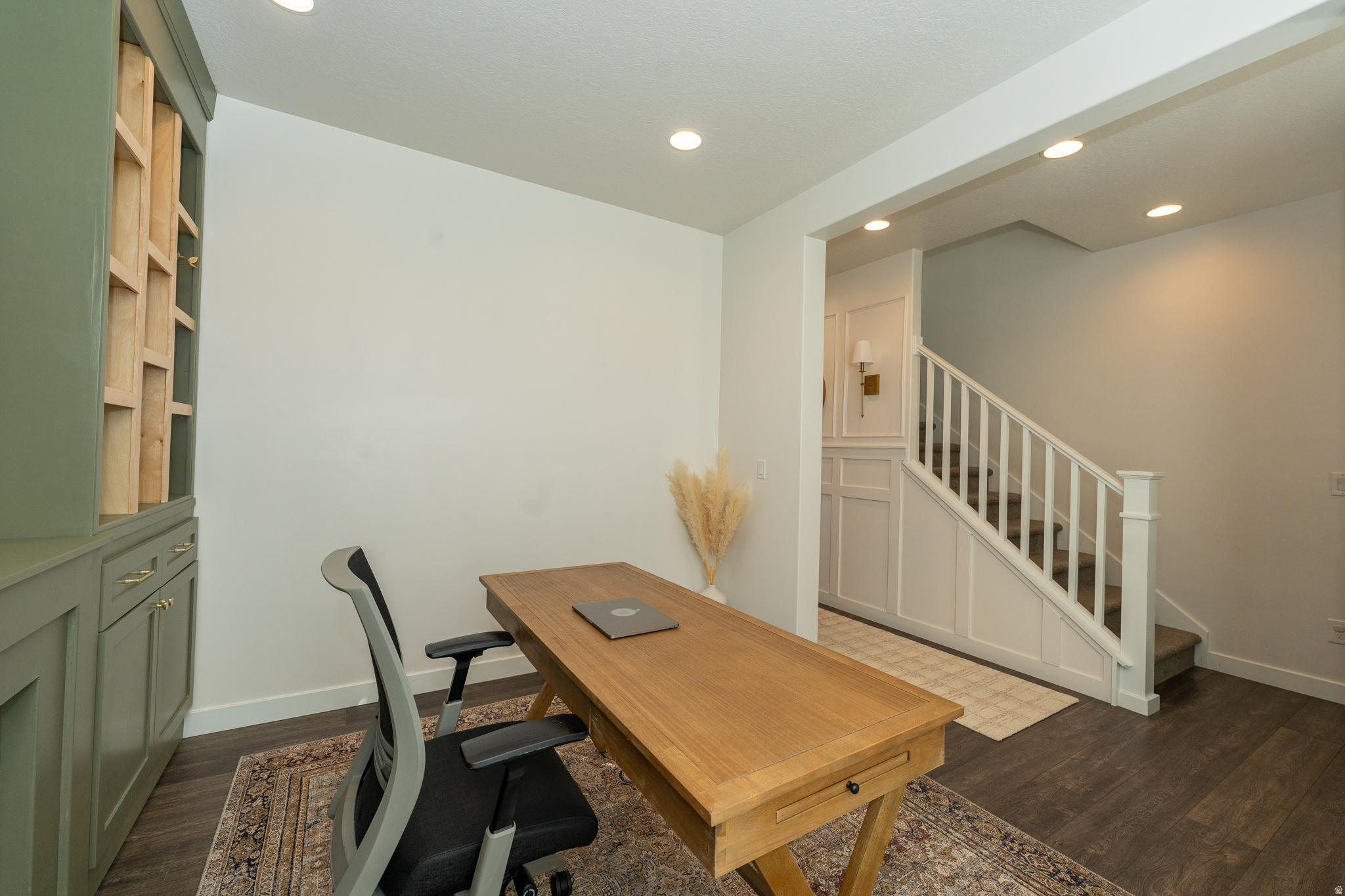 6078 N WHITE ROCK RD