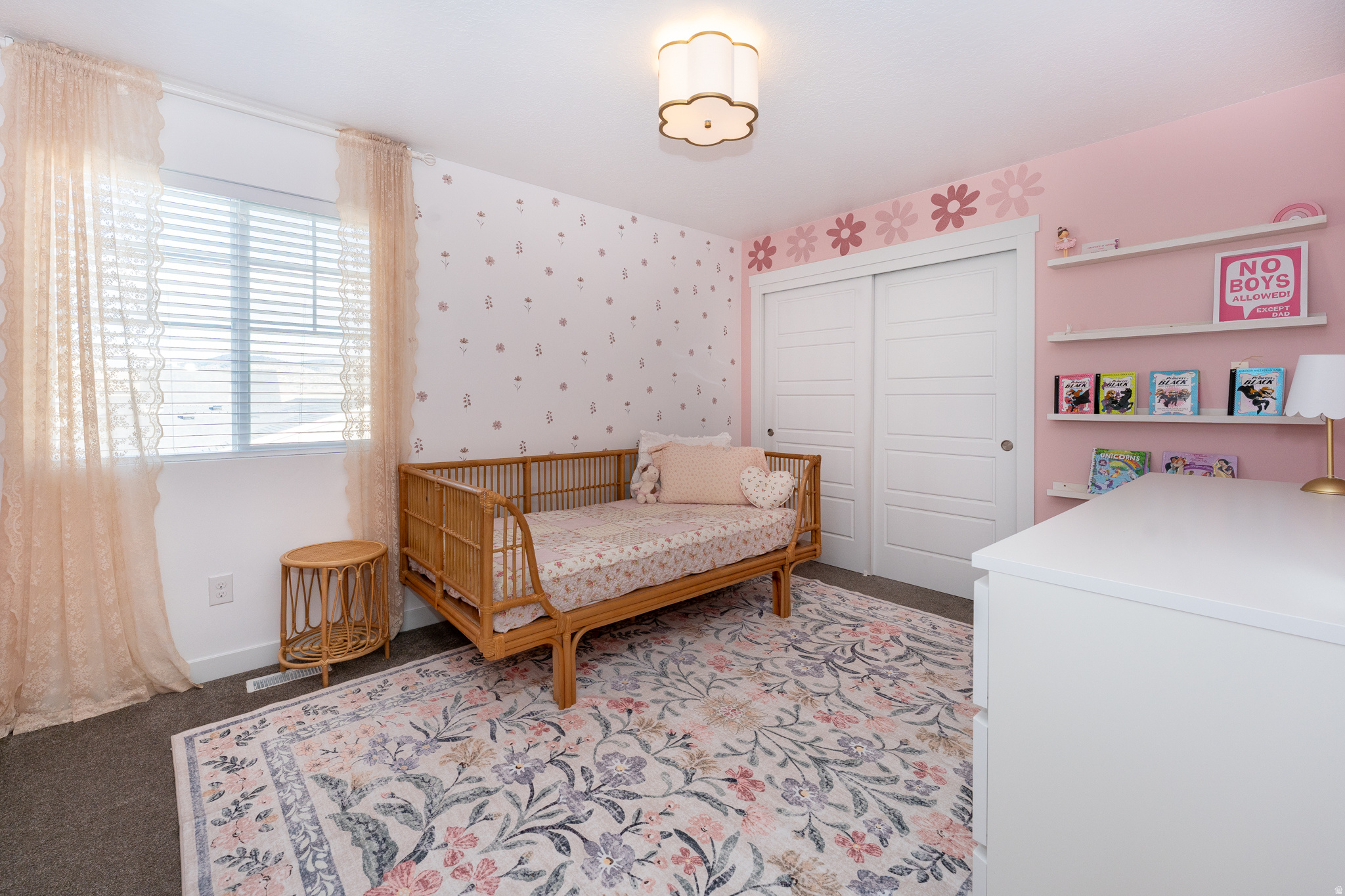 6078 N WHITE ROCK RD