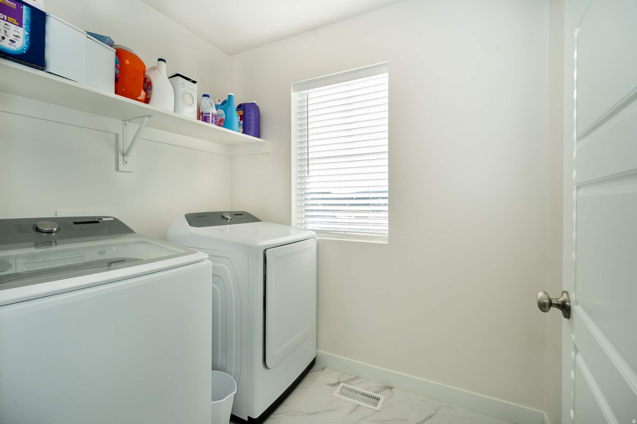 6078 N WHITE ROCK RD