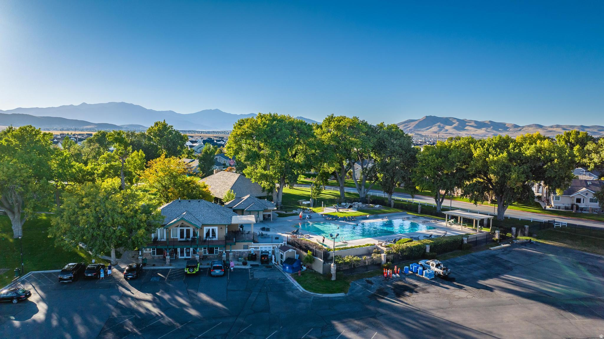 2177 S CENTENNIAL BLVD