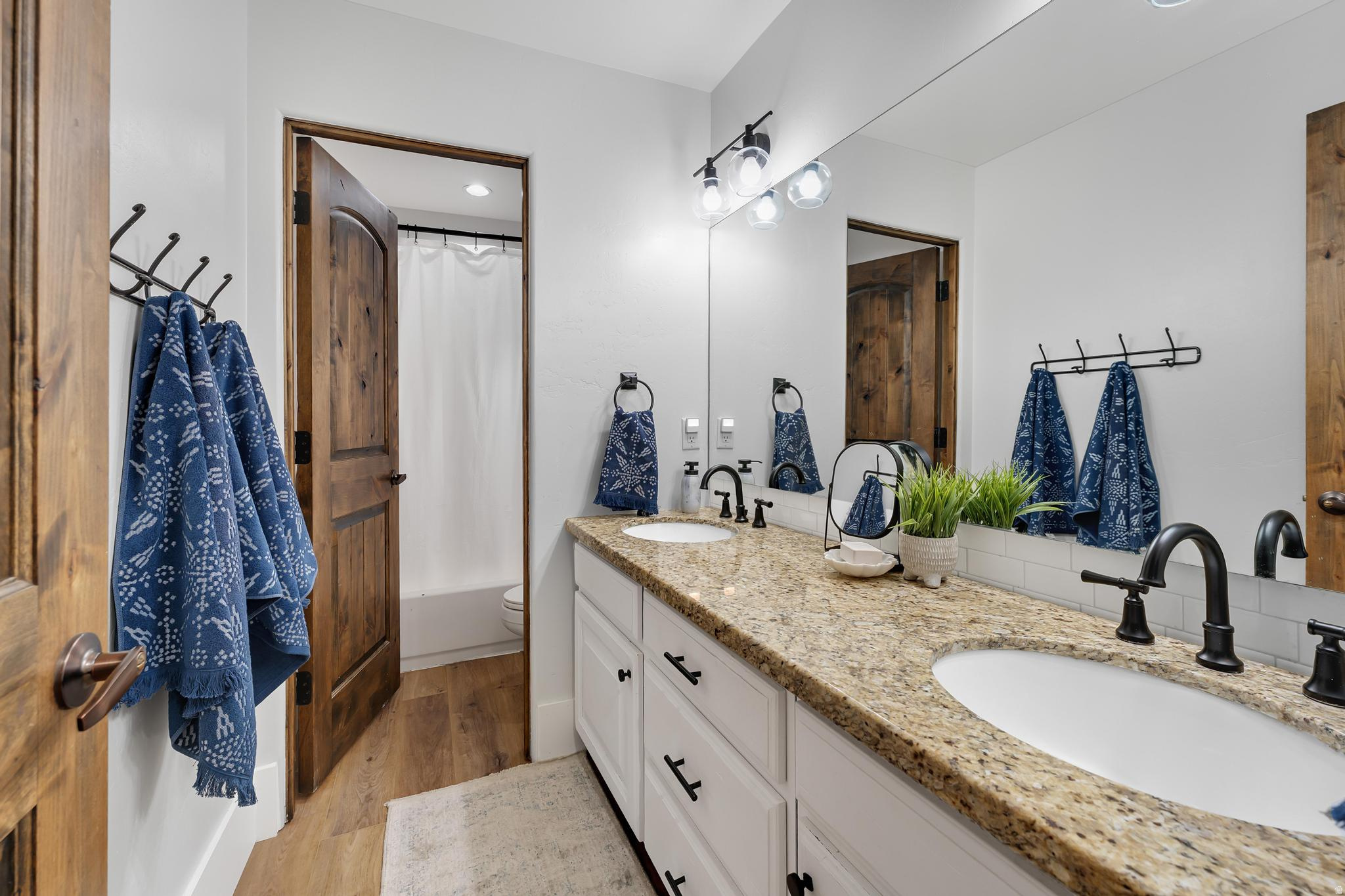 2177 S CENTENNIAL BLVD