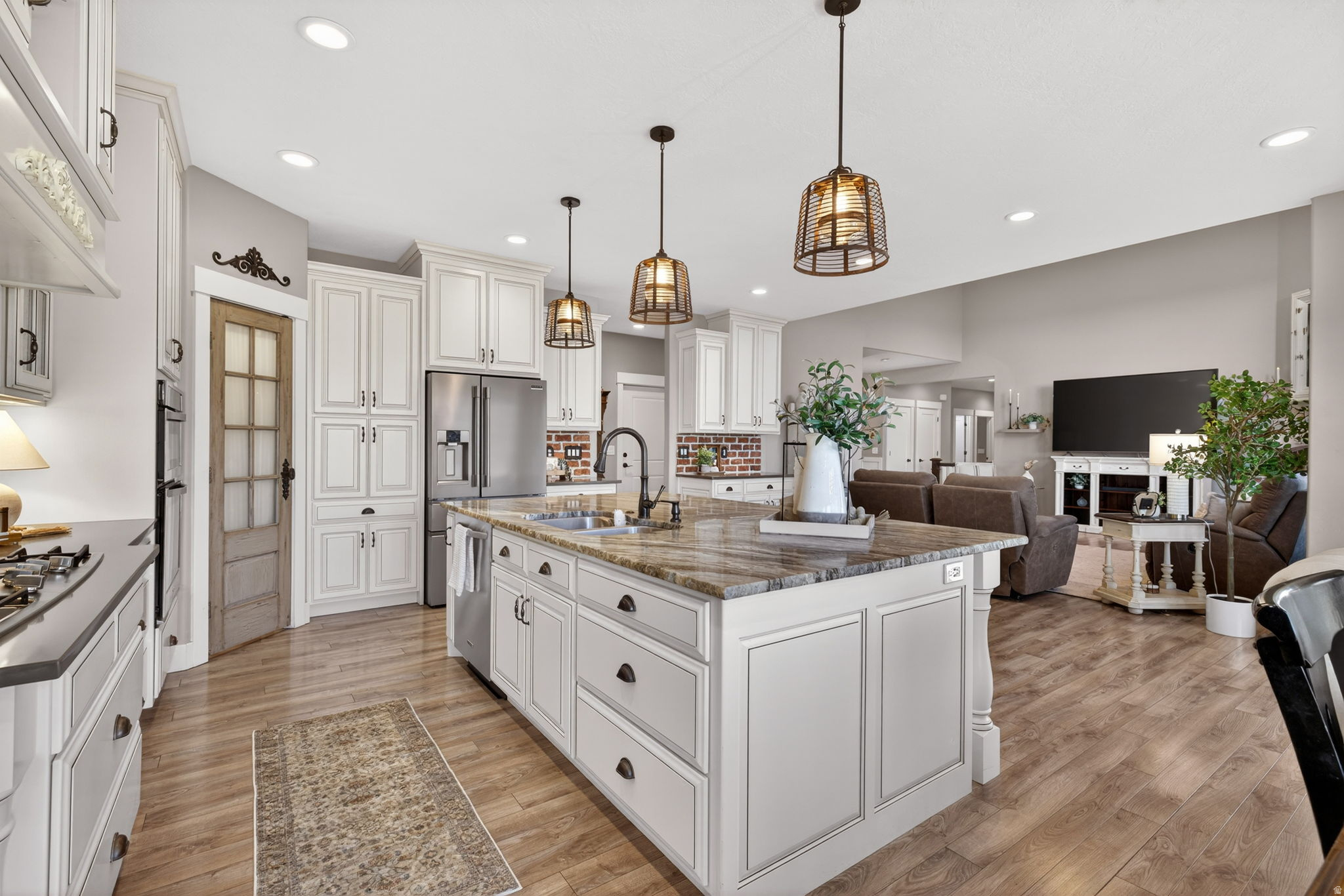 4673 W CANYON VIEW DR