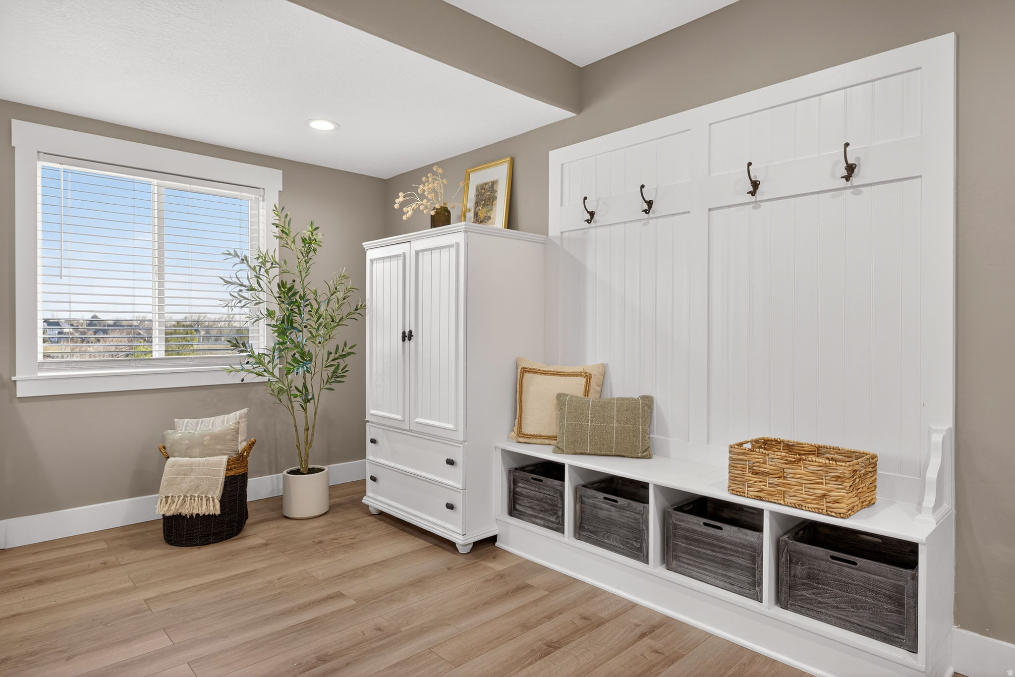 4673 W CANYON VIEW DR