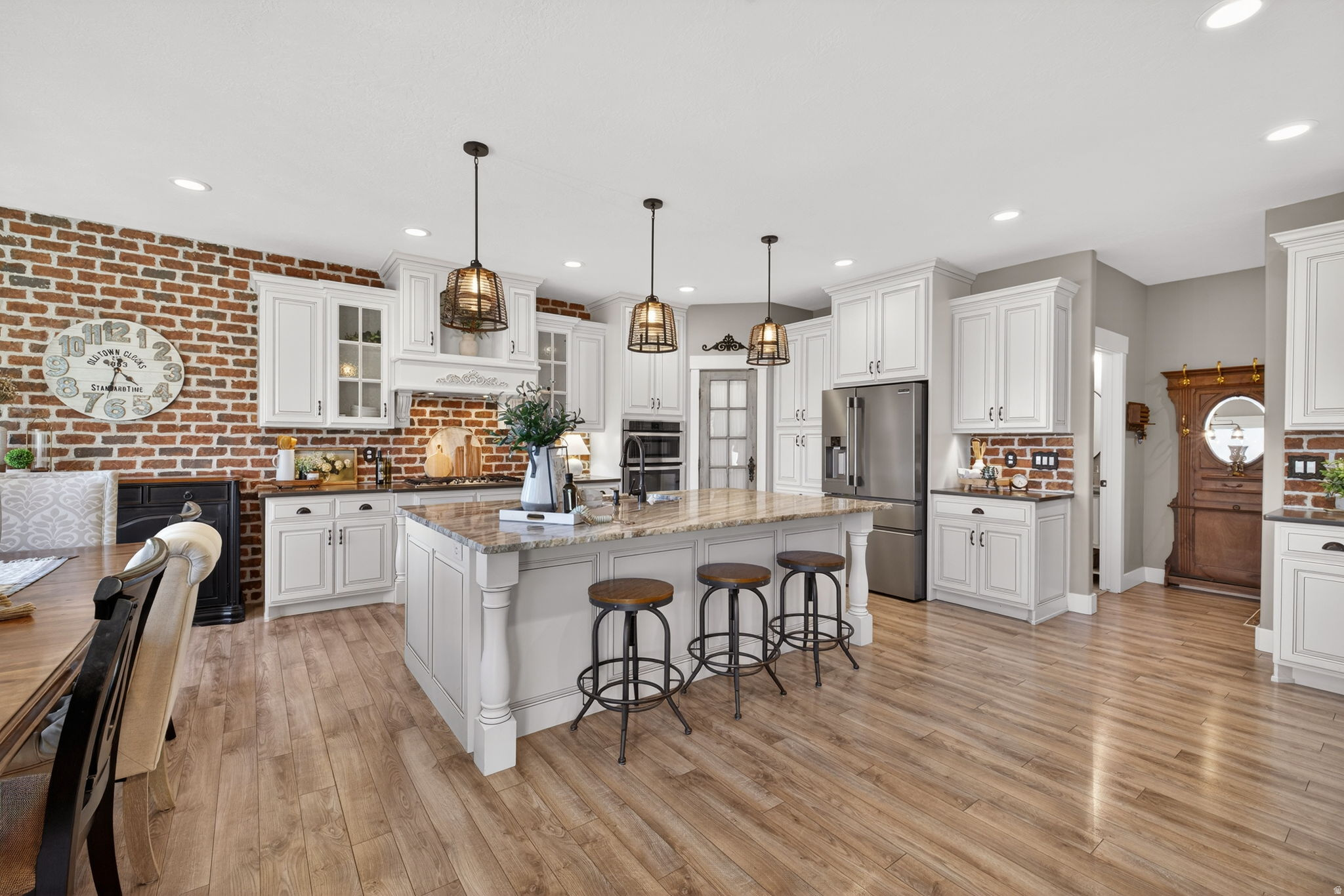 4673 W CANYON VIEW DR