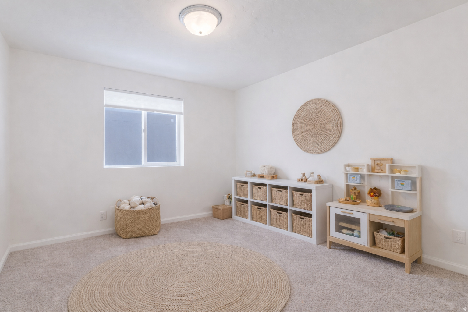 5492 NORTH YEAGER LN