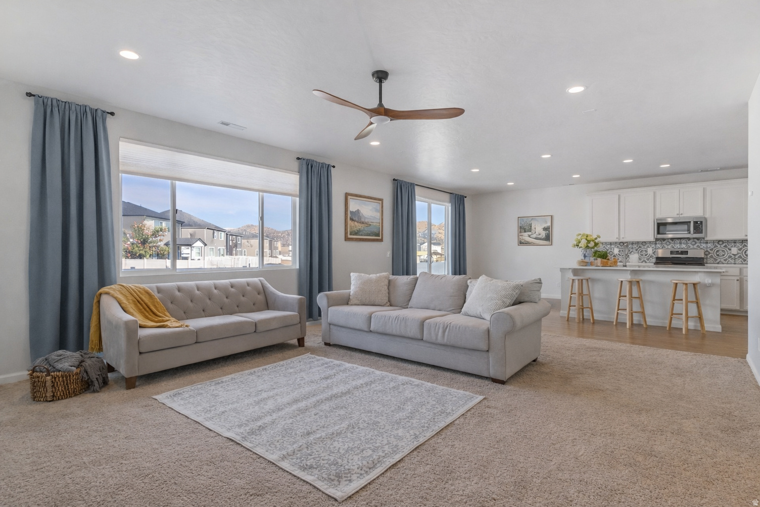 5492 NORTH YEAGER LN