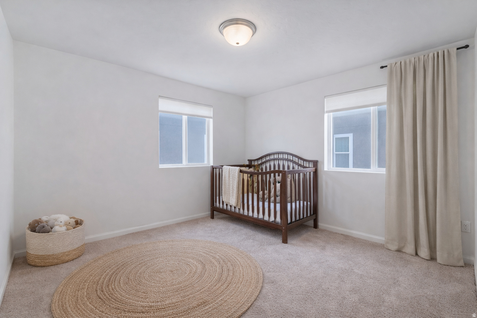 5492 NORTH YEAGER LN