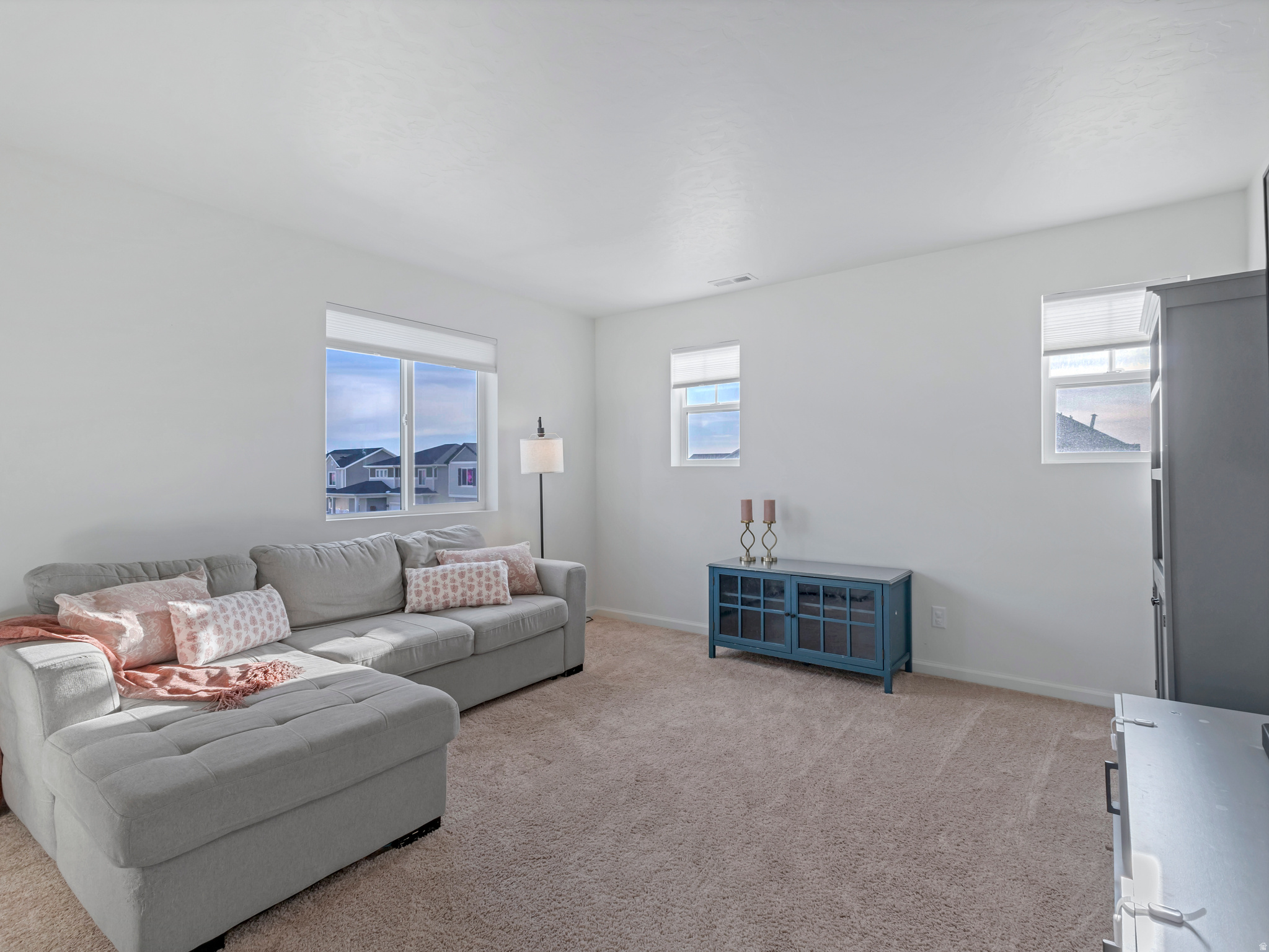 5492 NORTH YEAGER LN