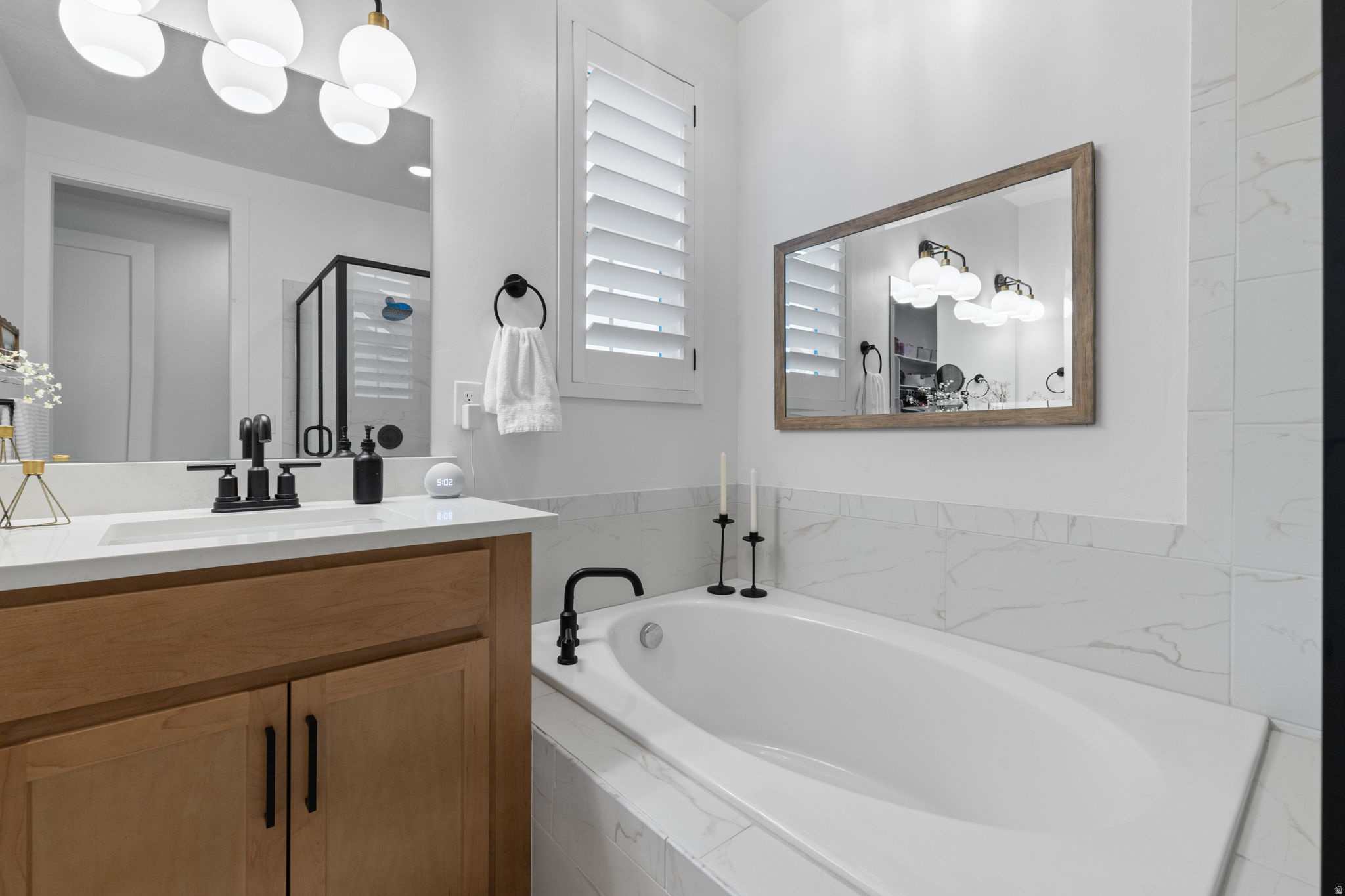 1416 E ERICKSON KNOLL LN