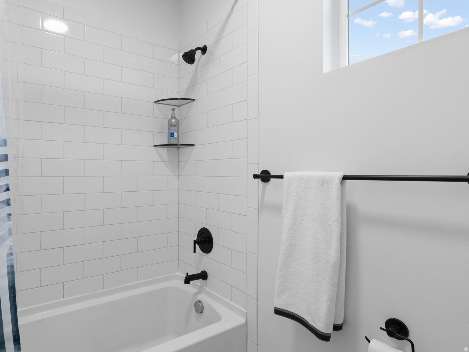 1416 E ERICKSON KNOLL LN