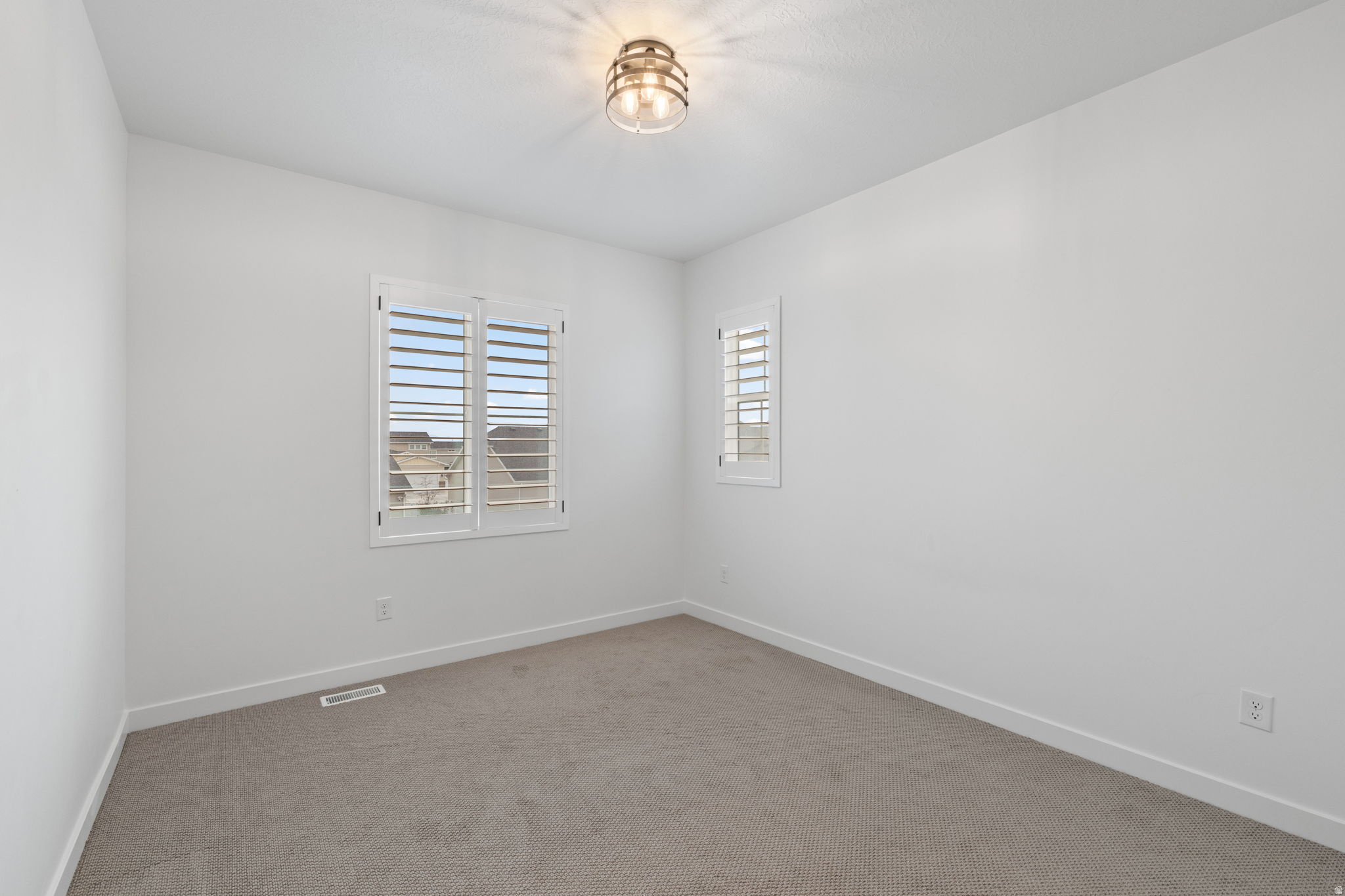 1416 E ERICKSON KNOLL LN