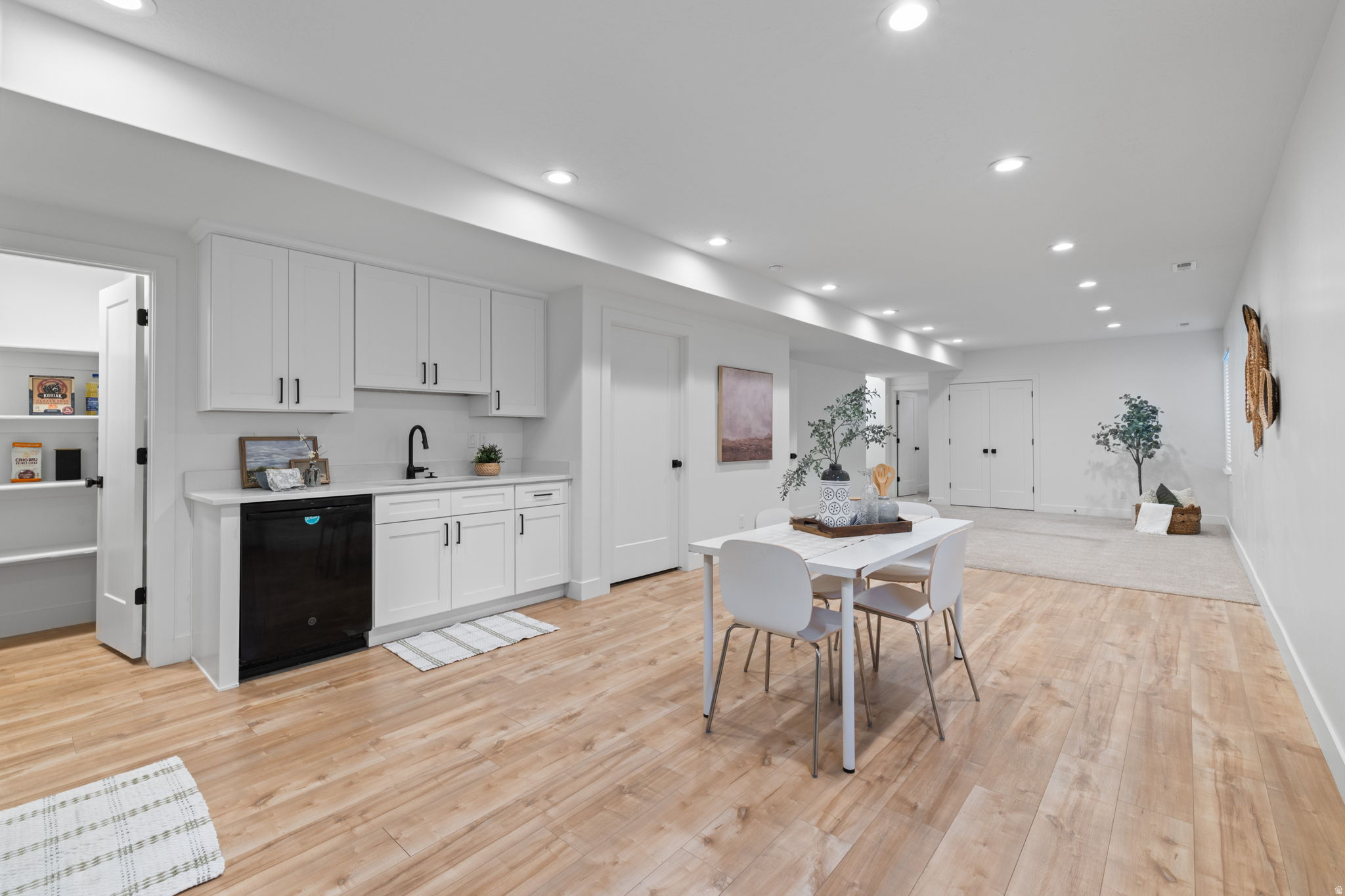 1416 E ERICKSON KNOLL LN