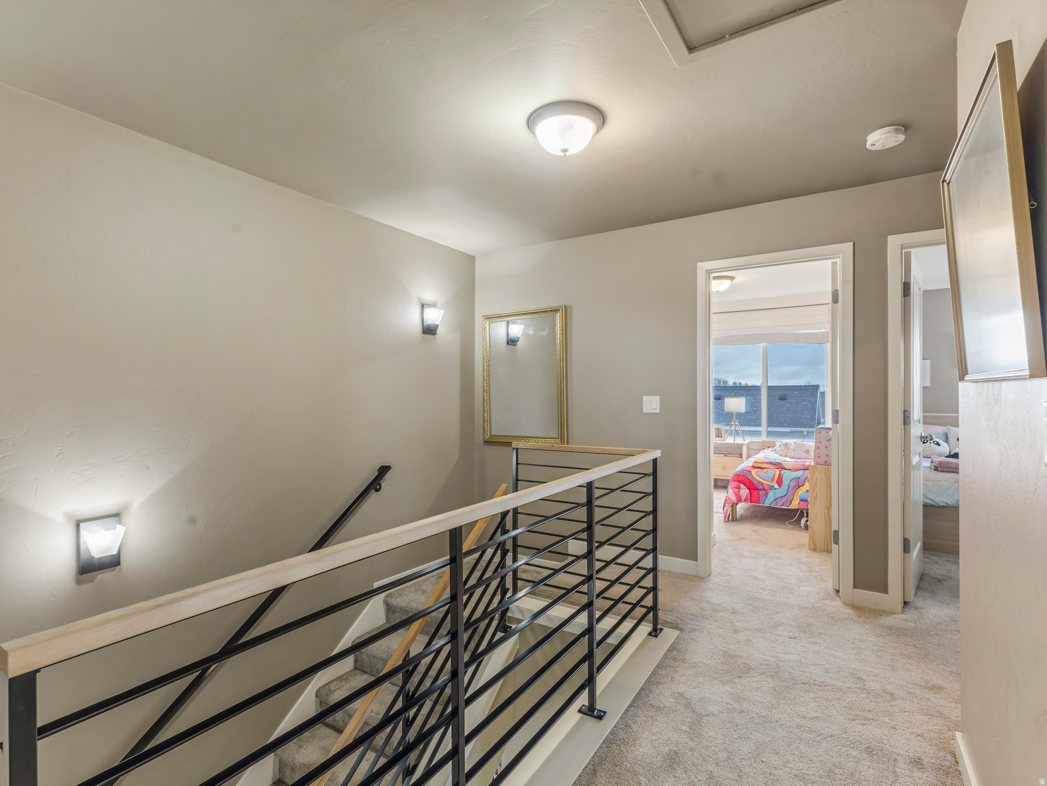 4586 W VERMILLION DR