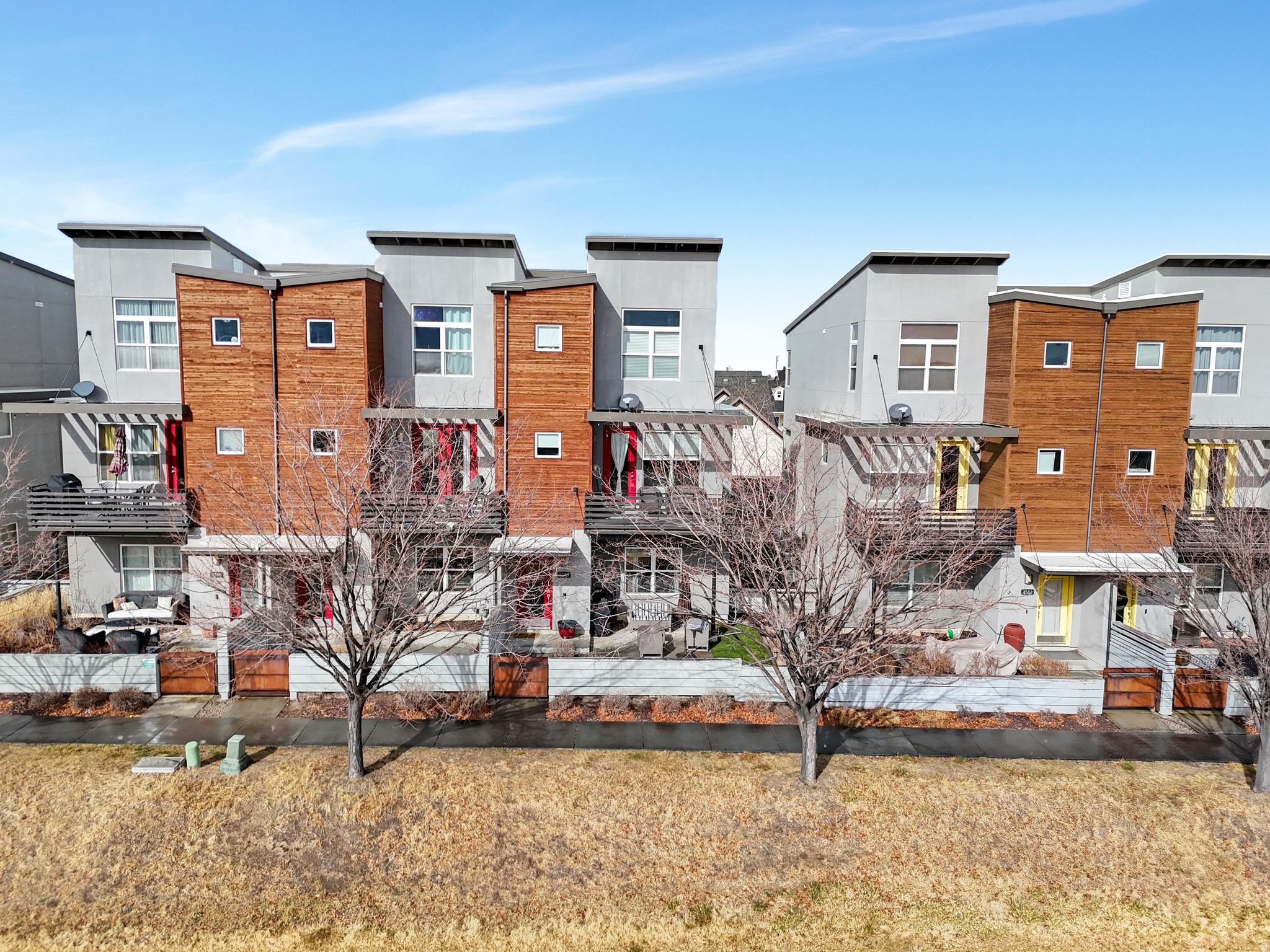 4586 W VERMILLION DR