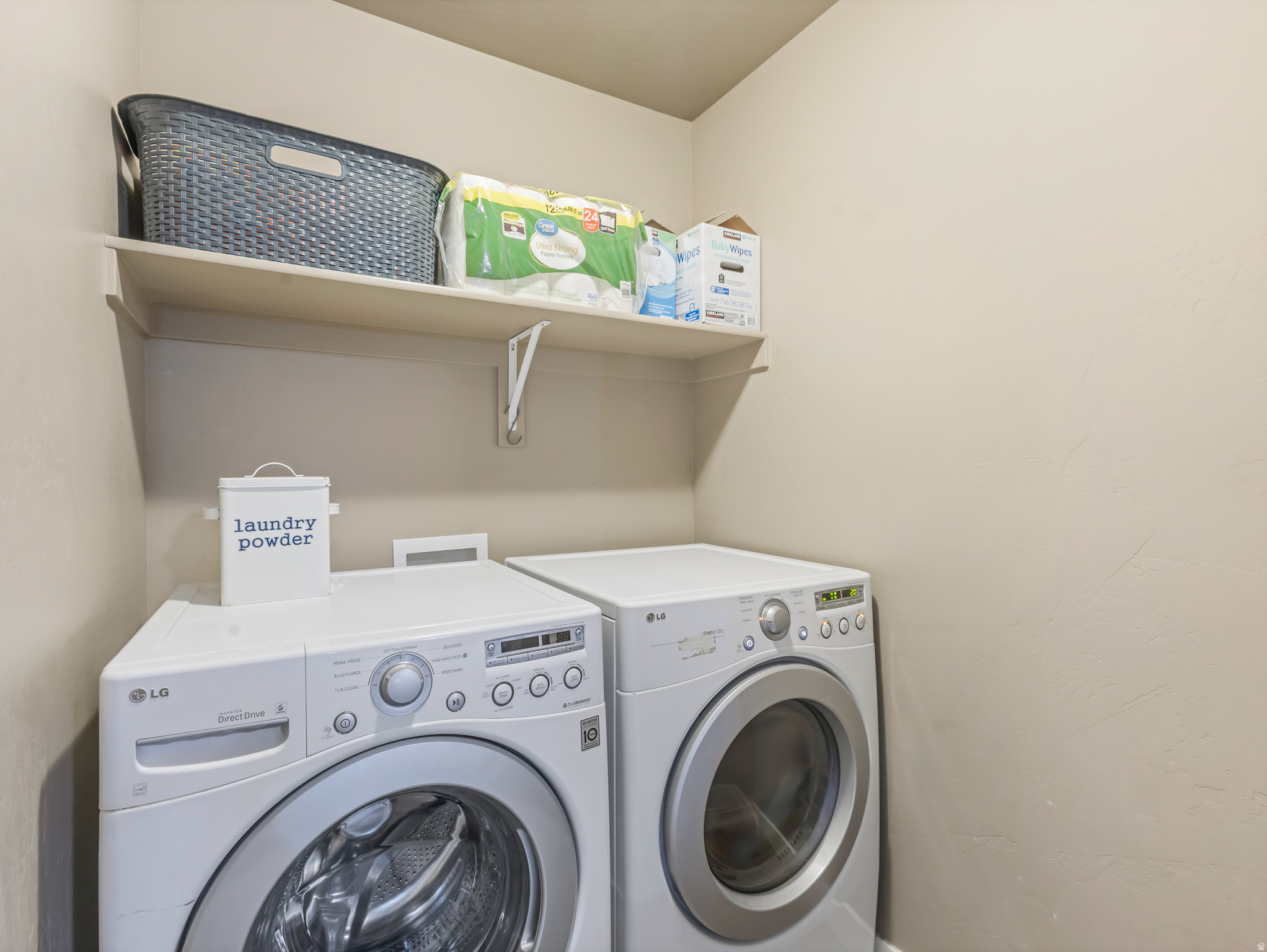 4586 W VERMILLION DR