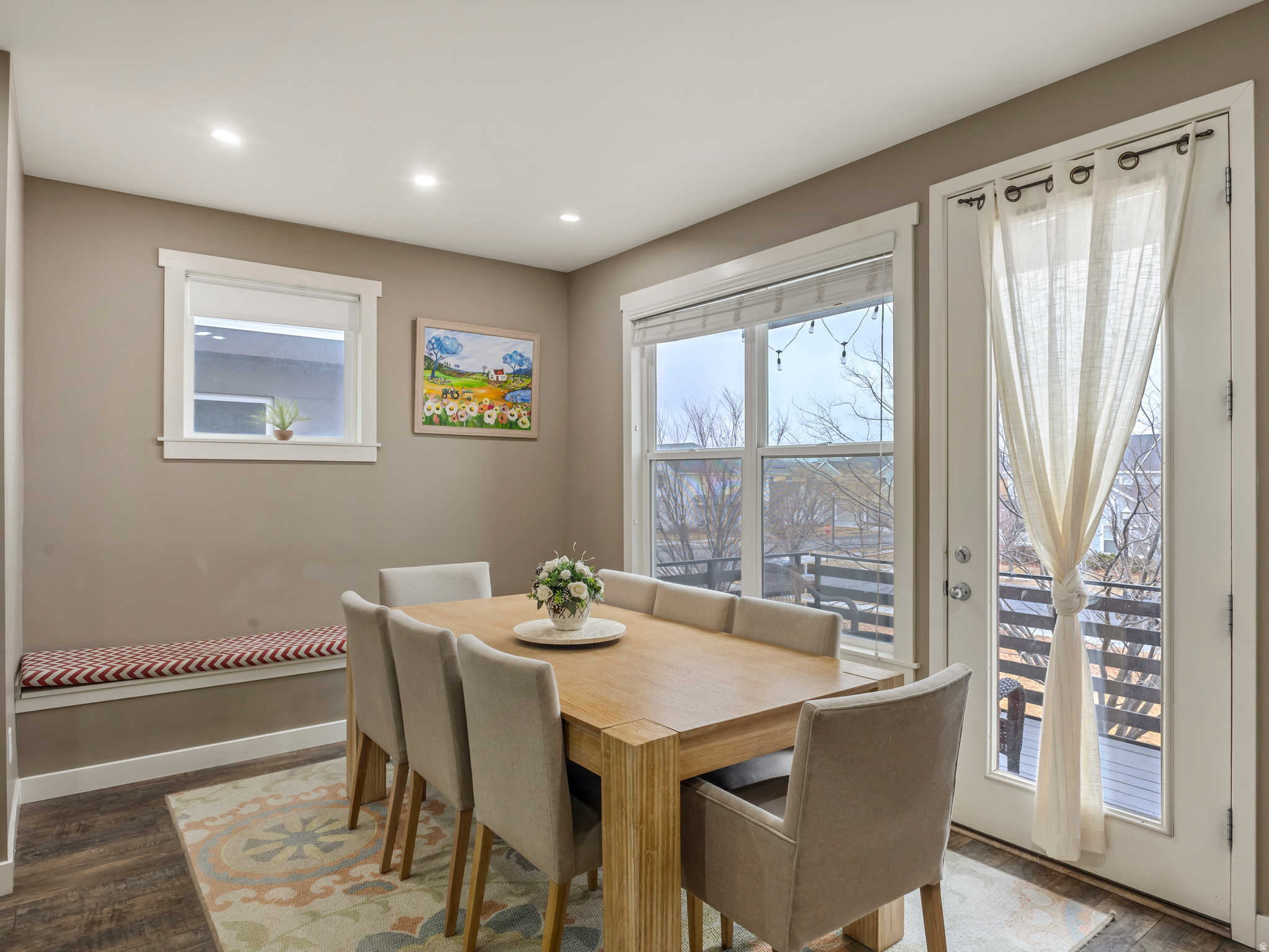 4586 W VERMILLION DR