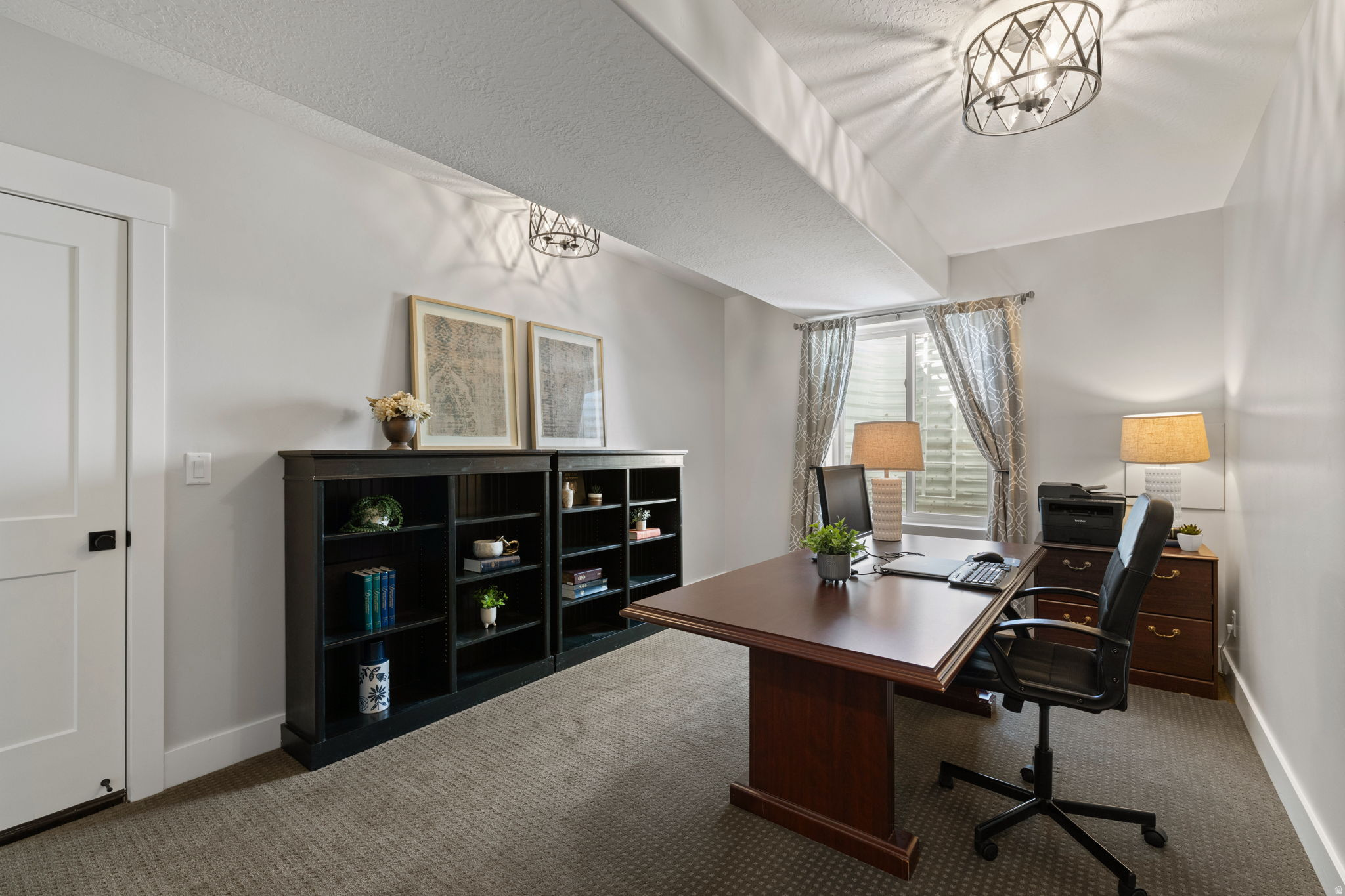 4584 N LA RINGHIERA DR