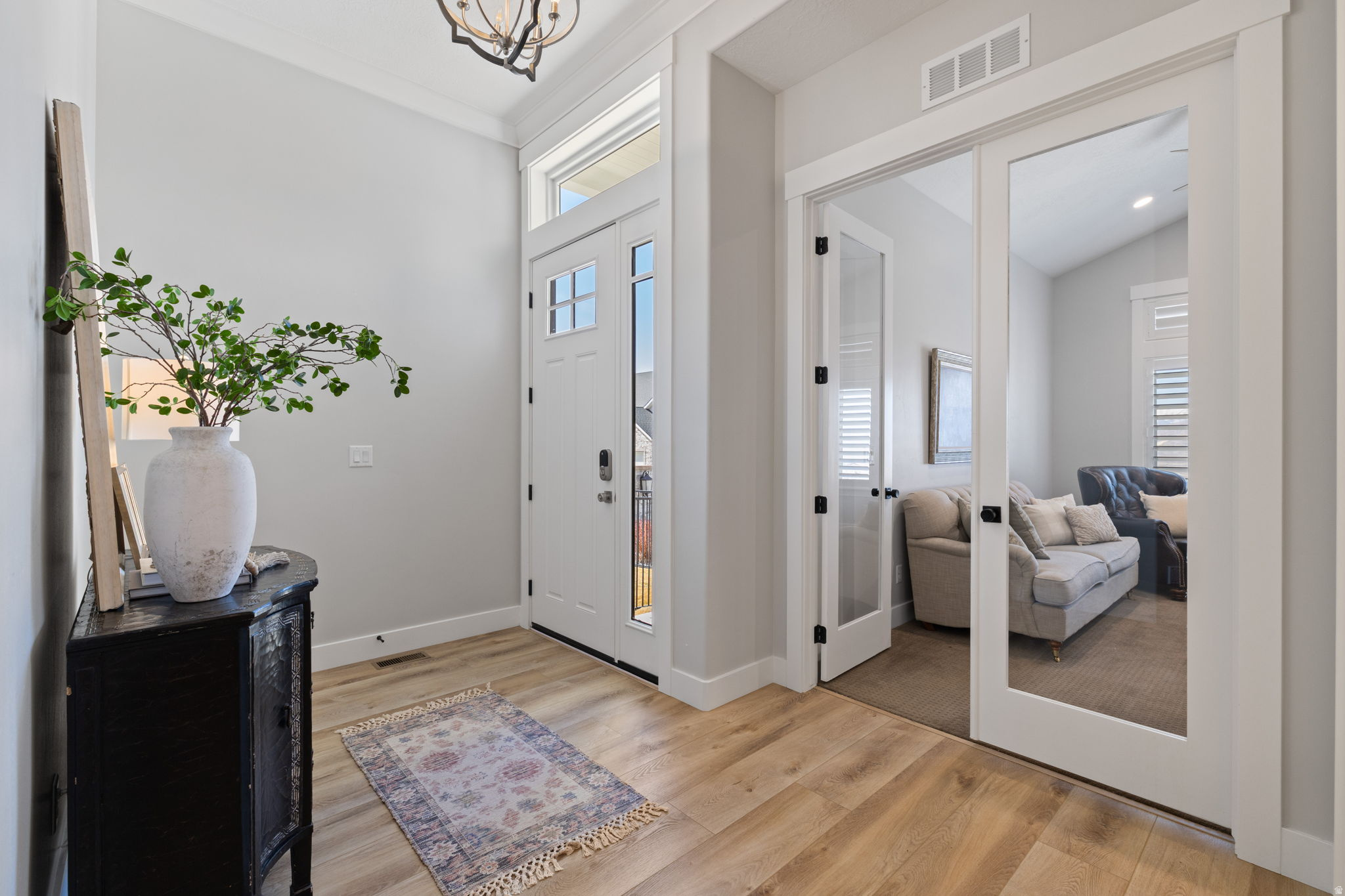 4584 N LA RINGHIERA DR