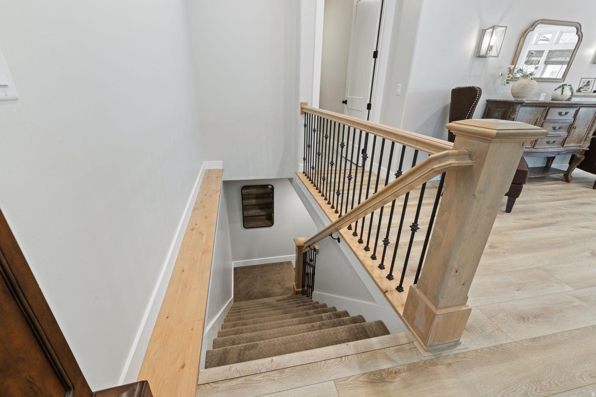 4584 N LA RINGHIERA DR