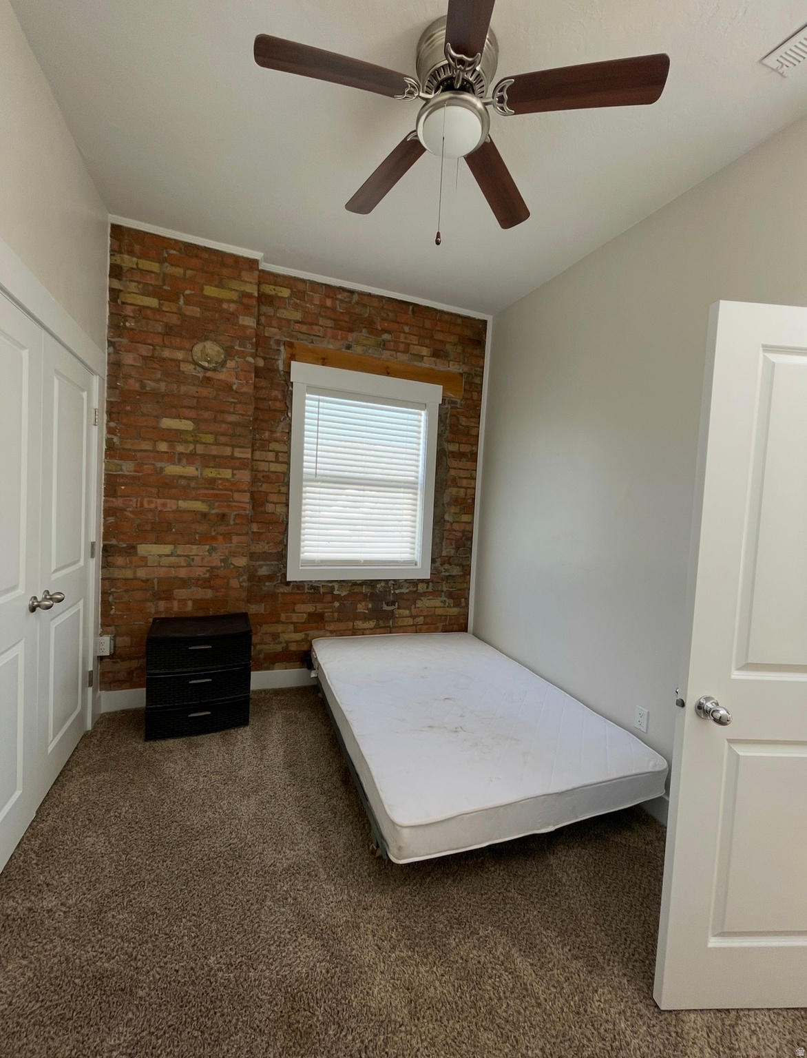 317 W MAIN ST