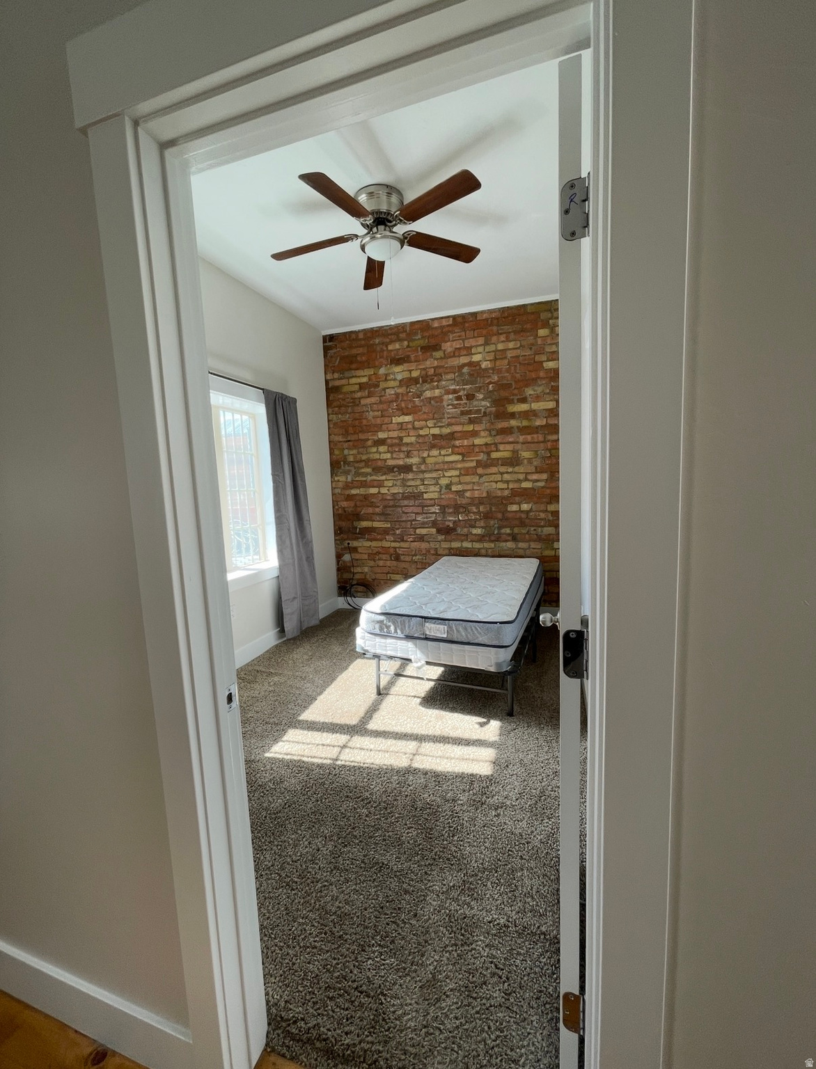 317 W MAIN ST