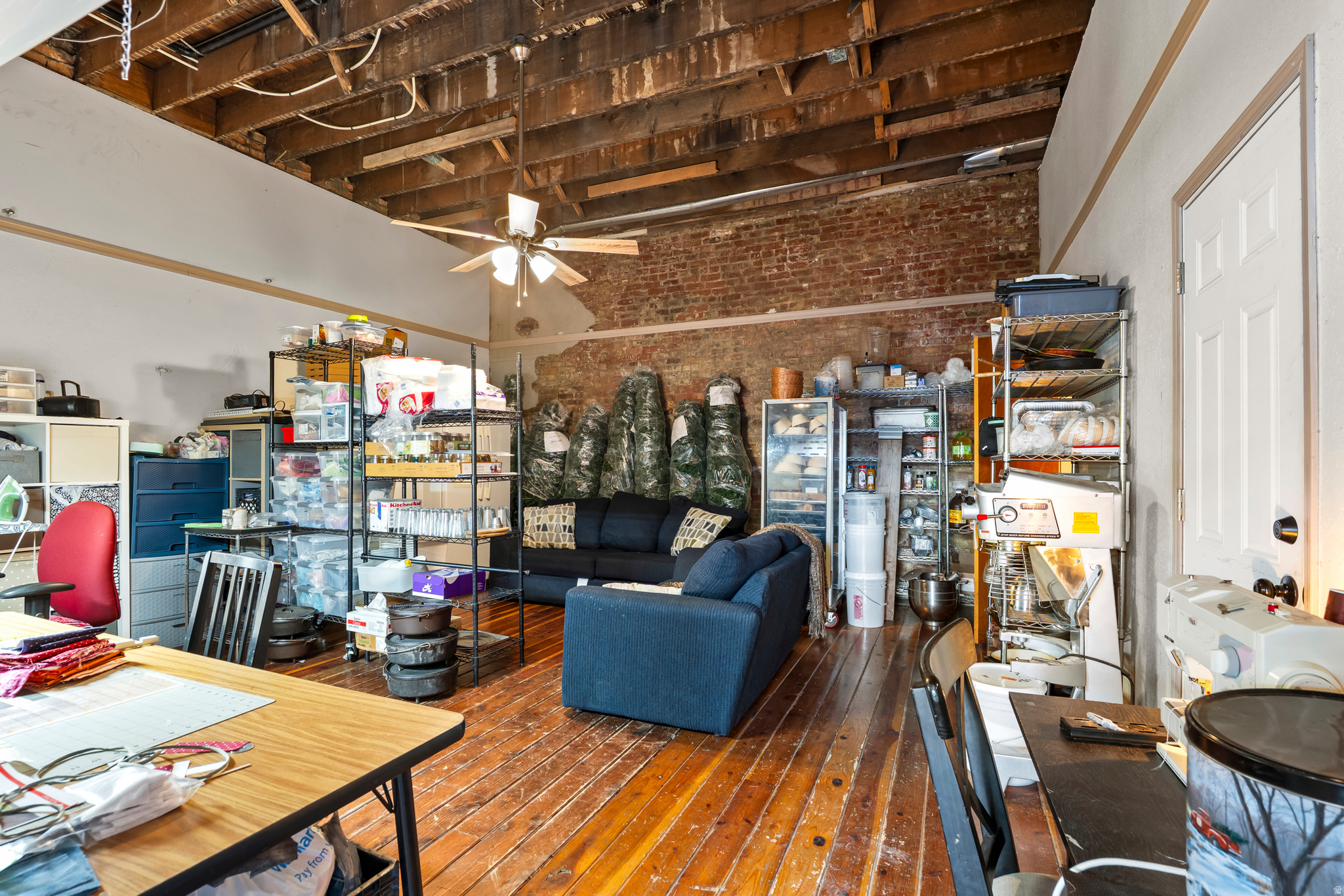317 W MAIN ST