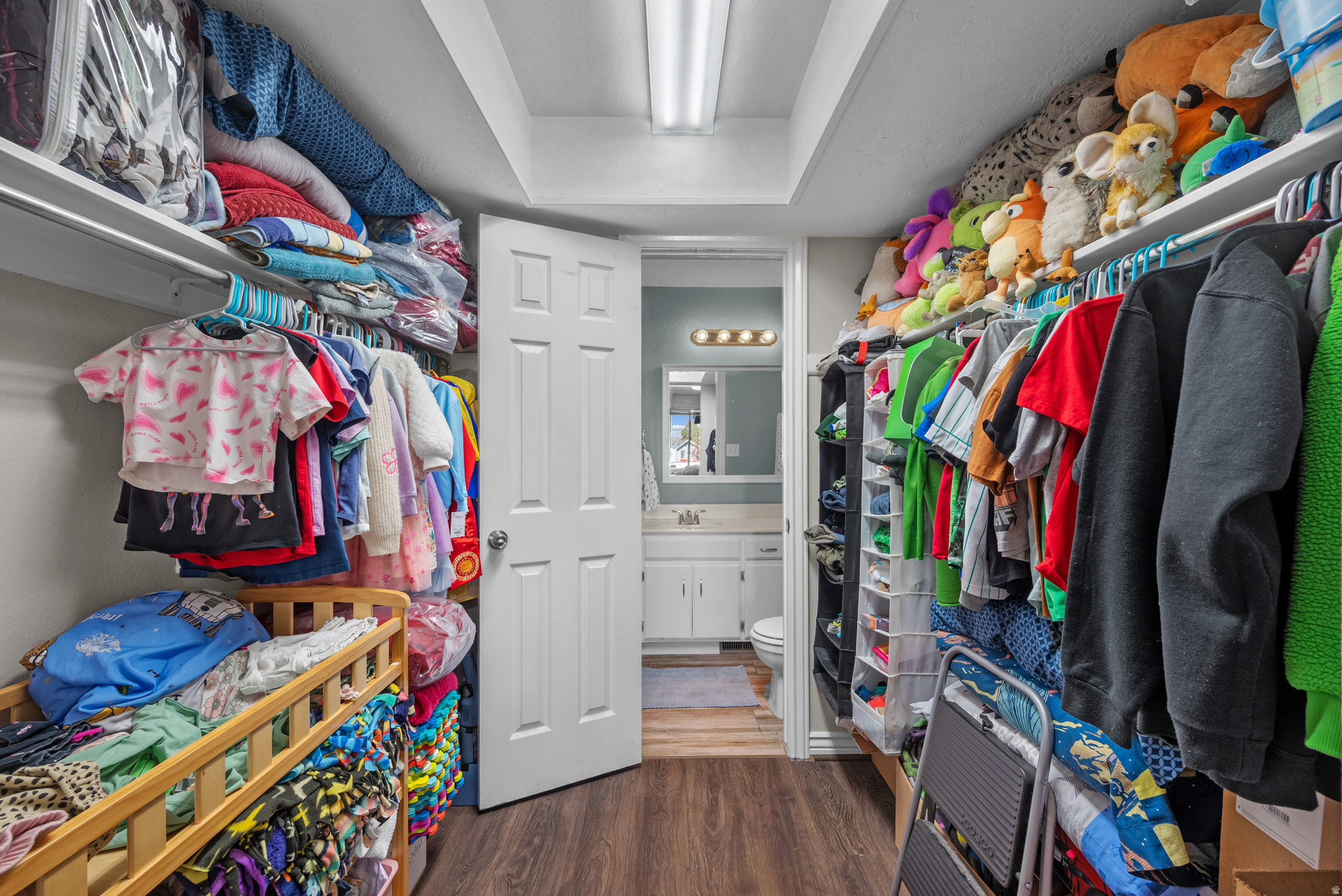 249 W GARDEN PARK