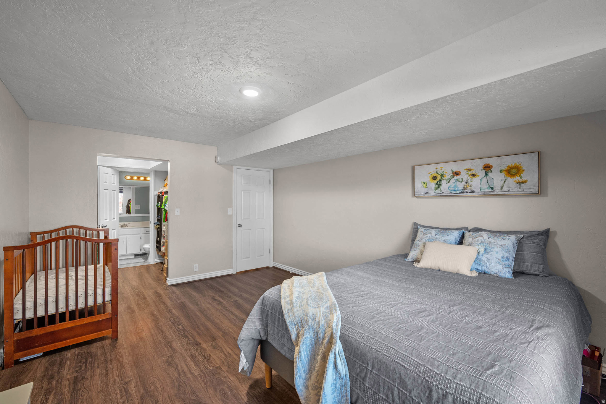 249 W GARDEN PARK