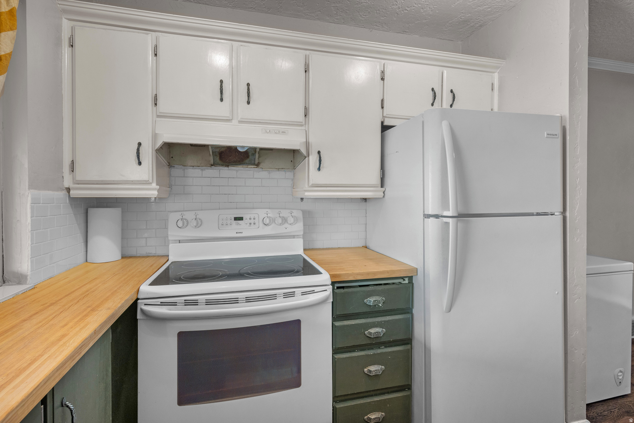 249 W GARDEN PARK