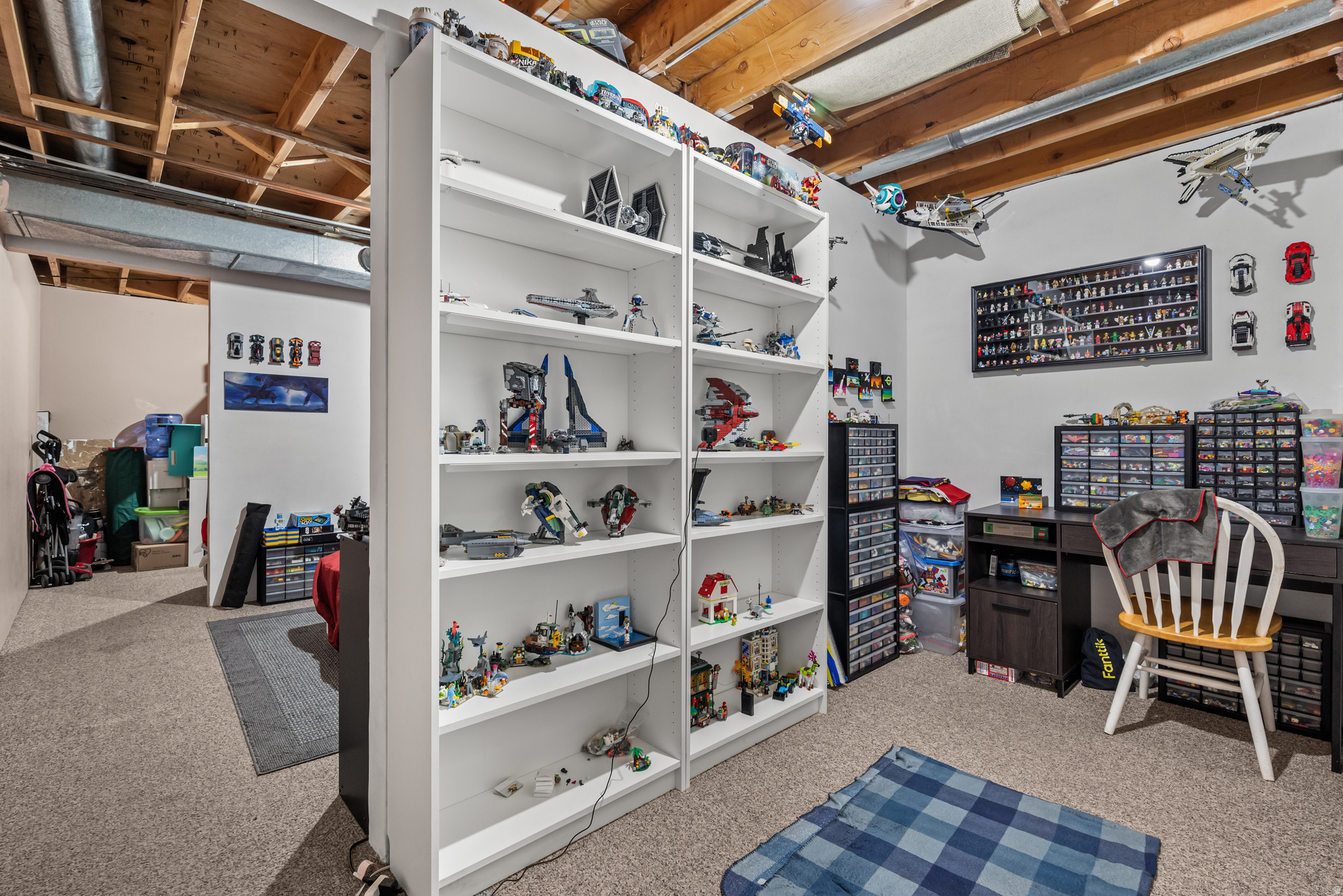 249 W GARDEN PARK