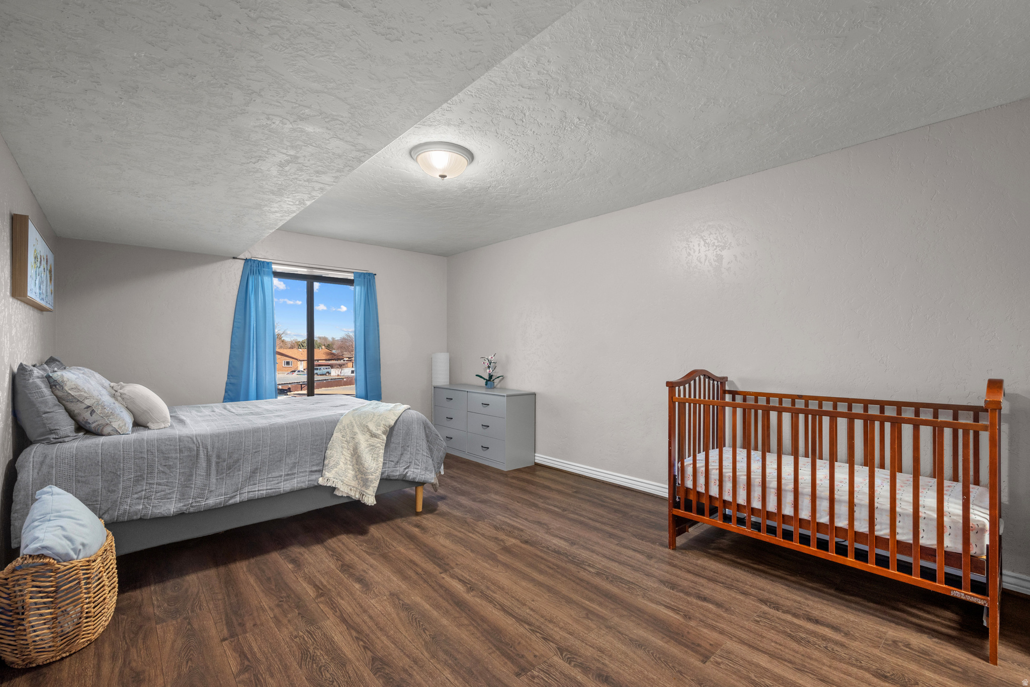 249 W GARDEN PARK