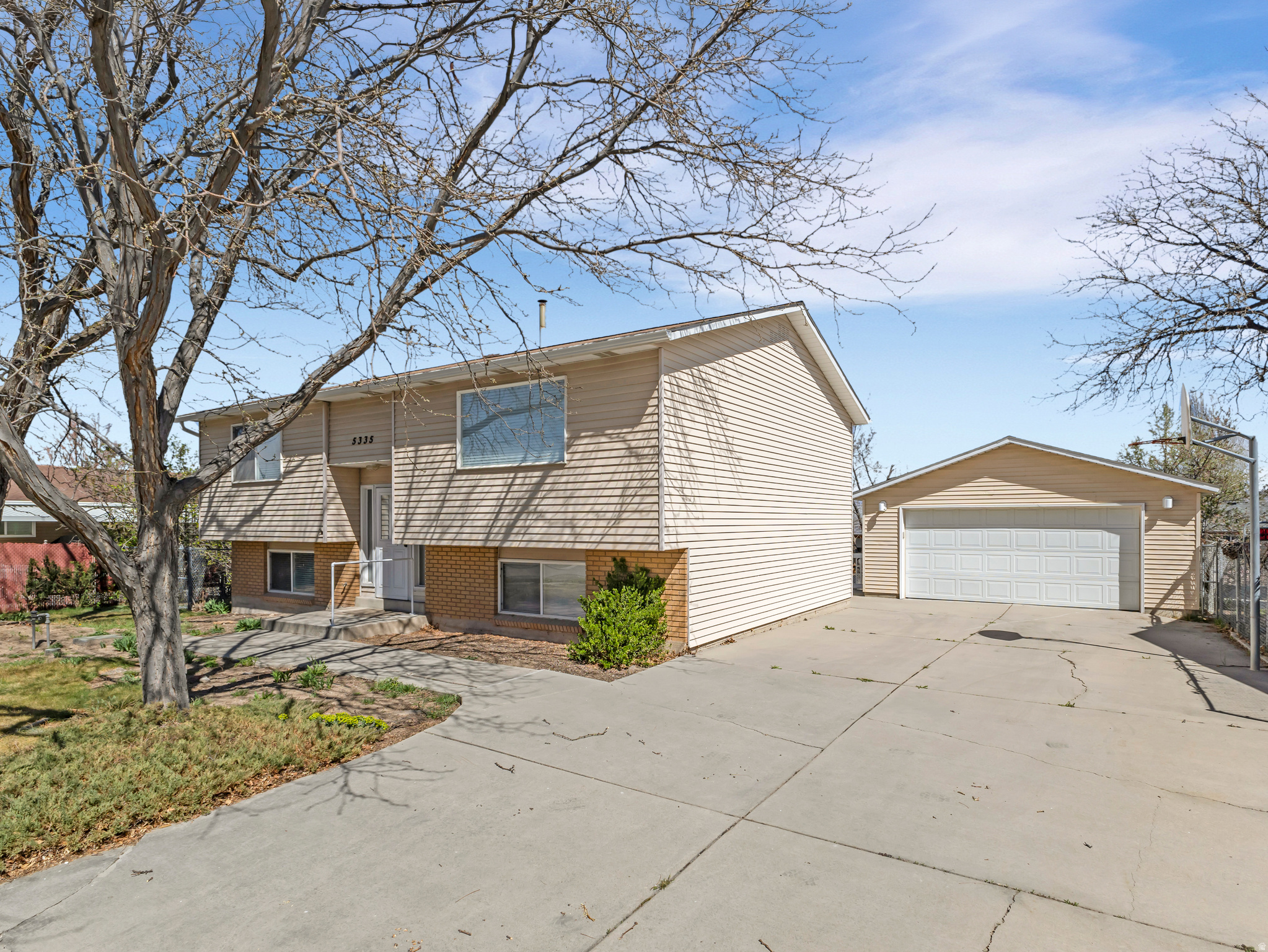 5335 S SYDETTE CIR