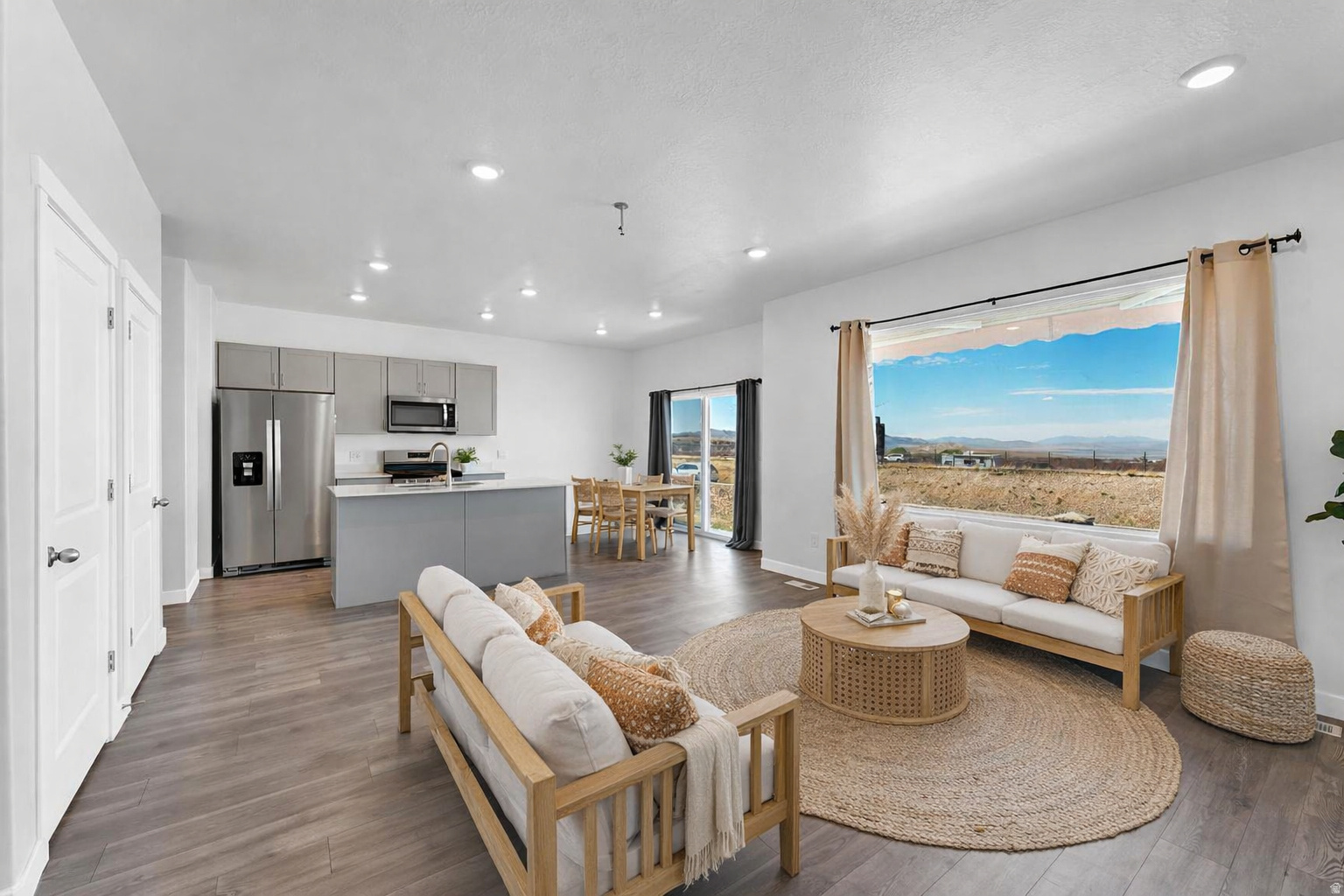 790 S BRUBAKER WAY