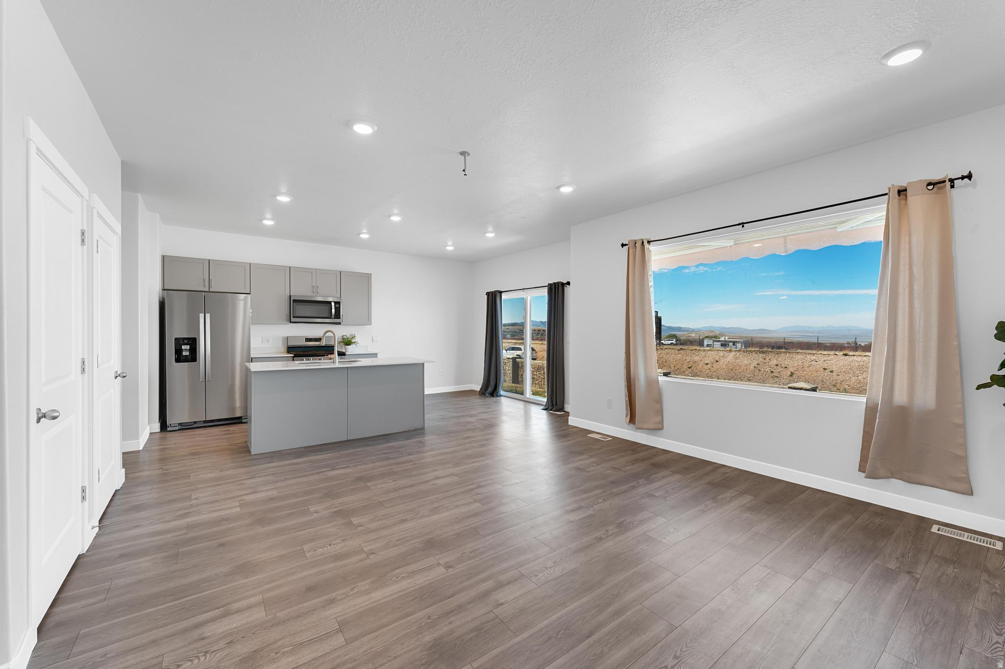 790 S BRUBAKER WAY